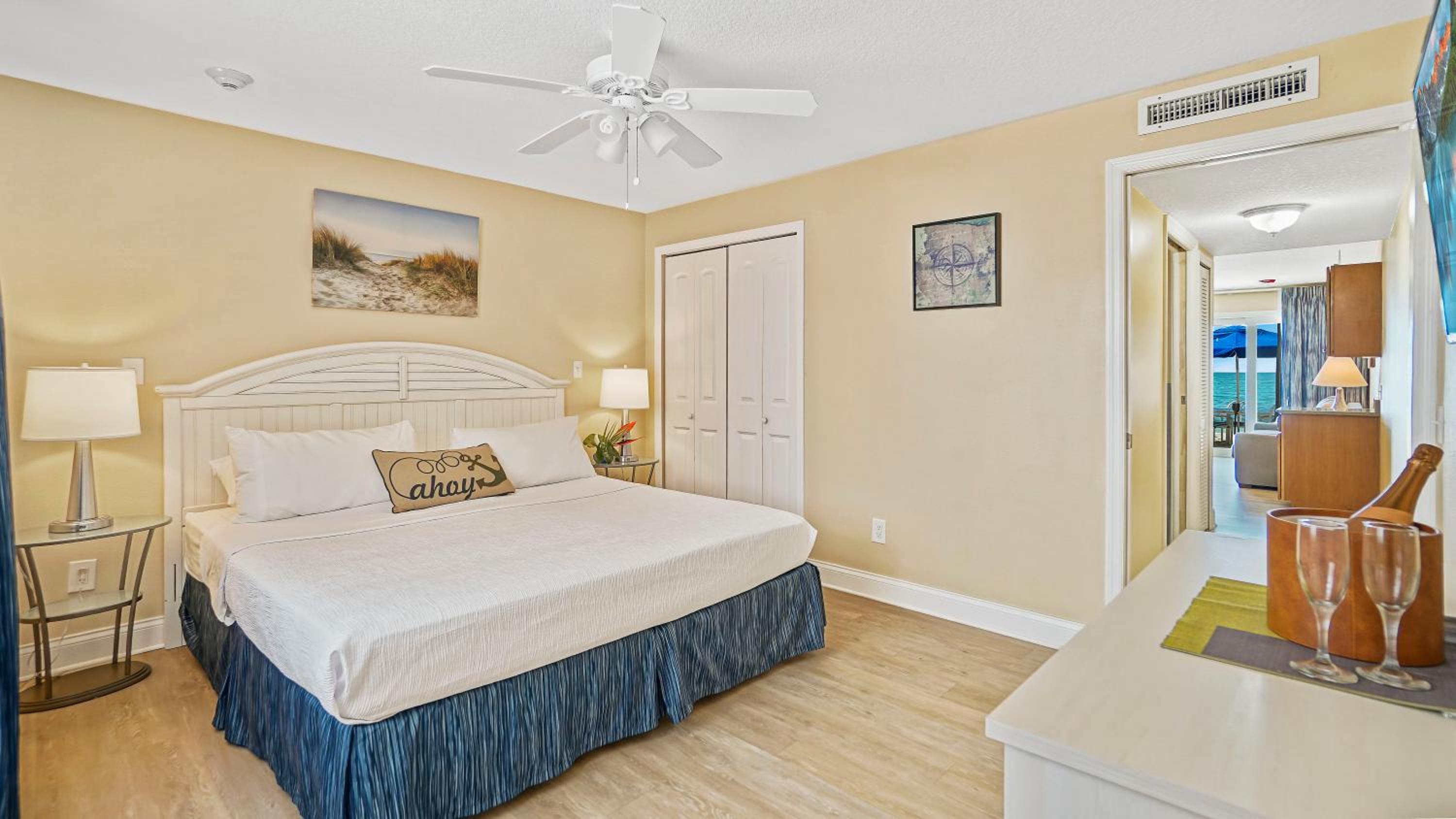 King Suite with Sofa Bed - Ocean Front - Photo 1