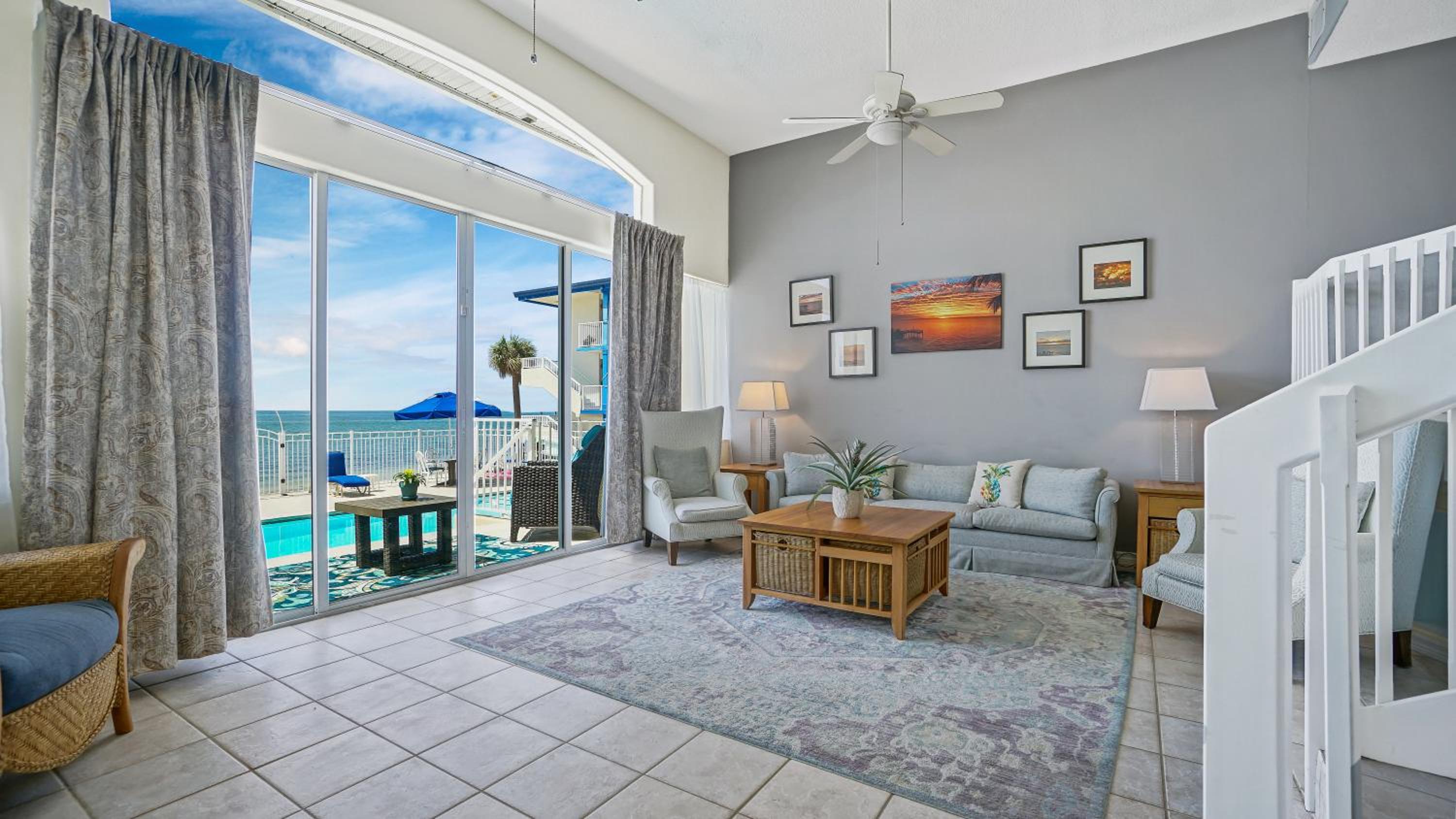 Oceanfront Three-Bedroom Villa - Photo 10