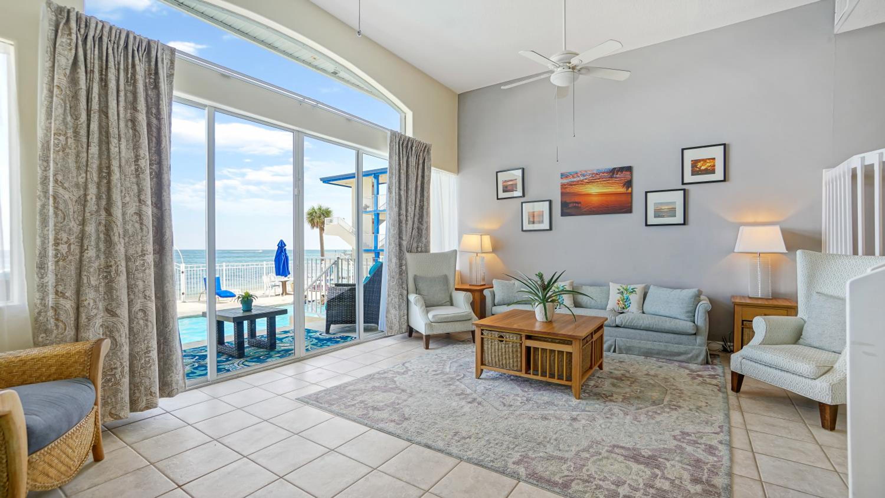 Oceanfront Three-Bedroom Villa - Photo 26