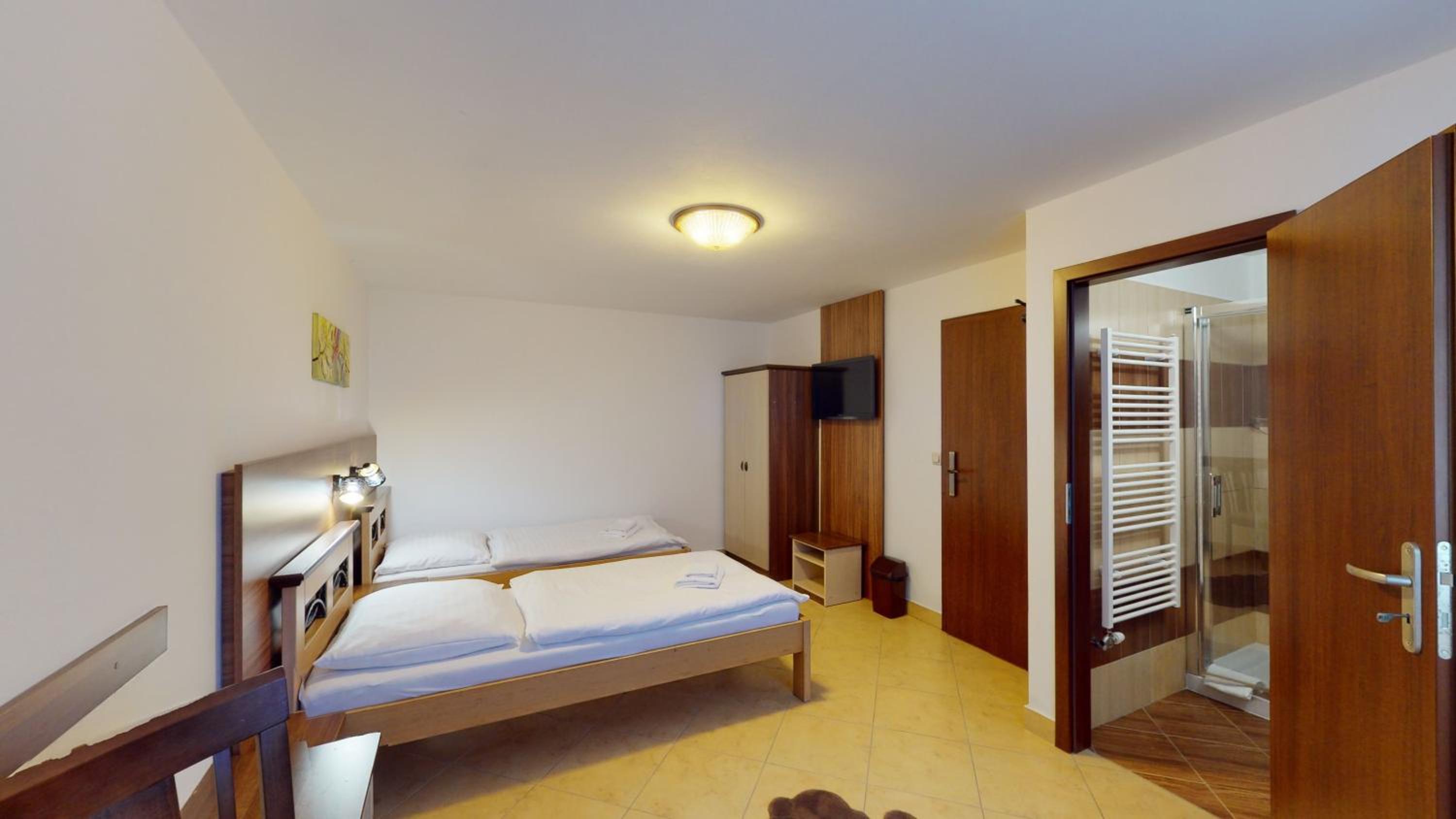 Standard Twin Room photo 3