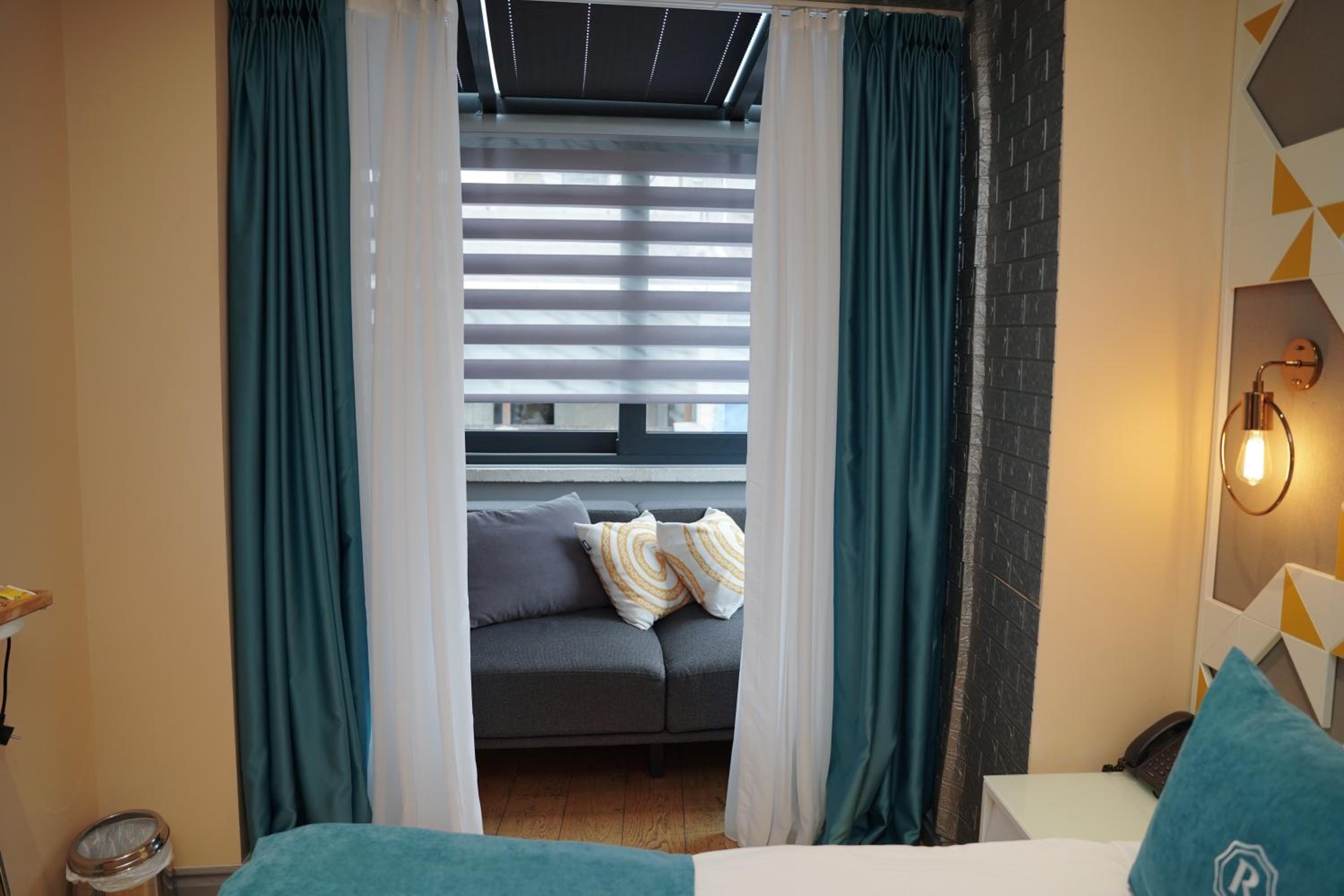 Deluxe Double Room photo 3