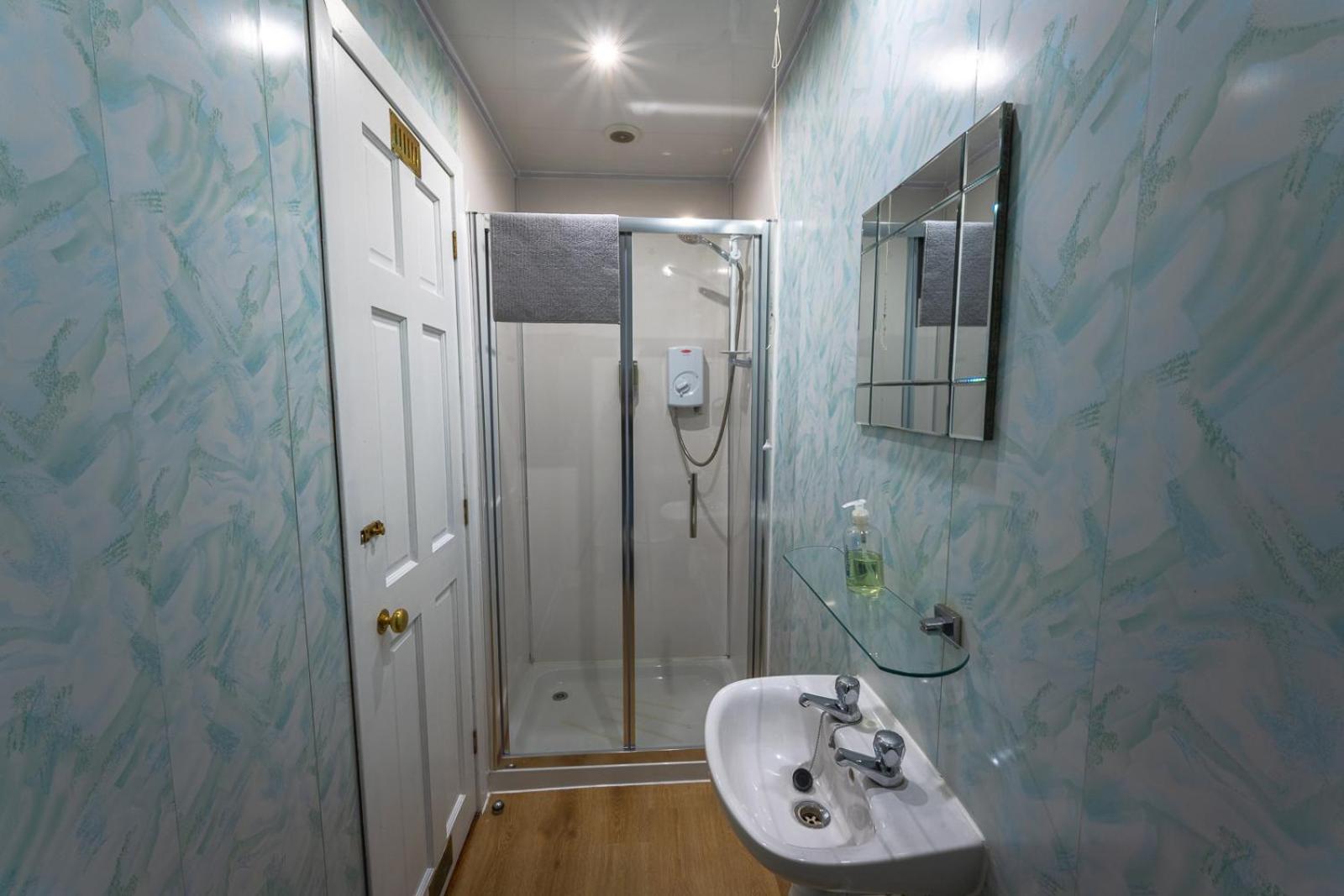 Standard Twin Room photo 2