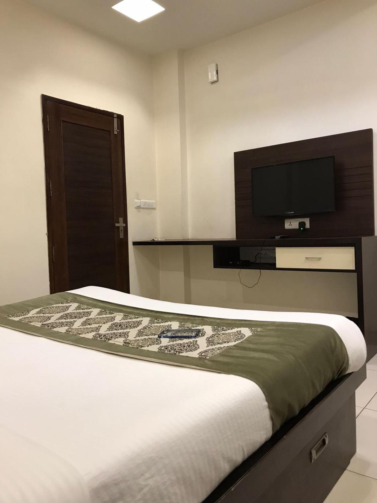 Economy Double Room - Photo 4