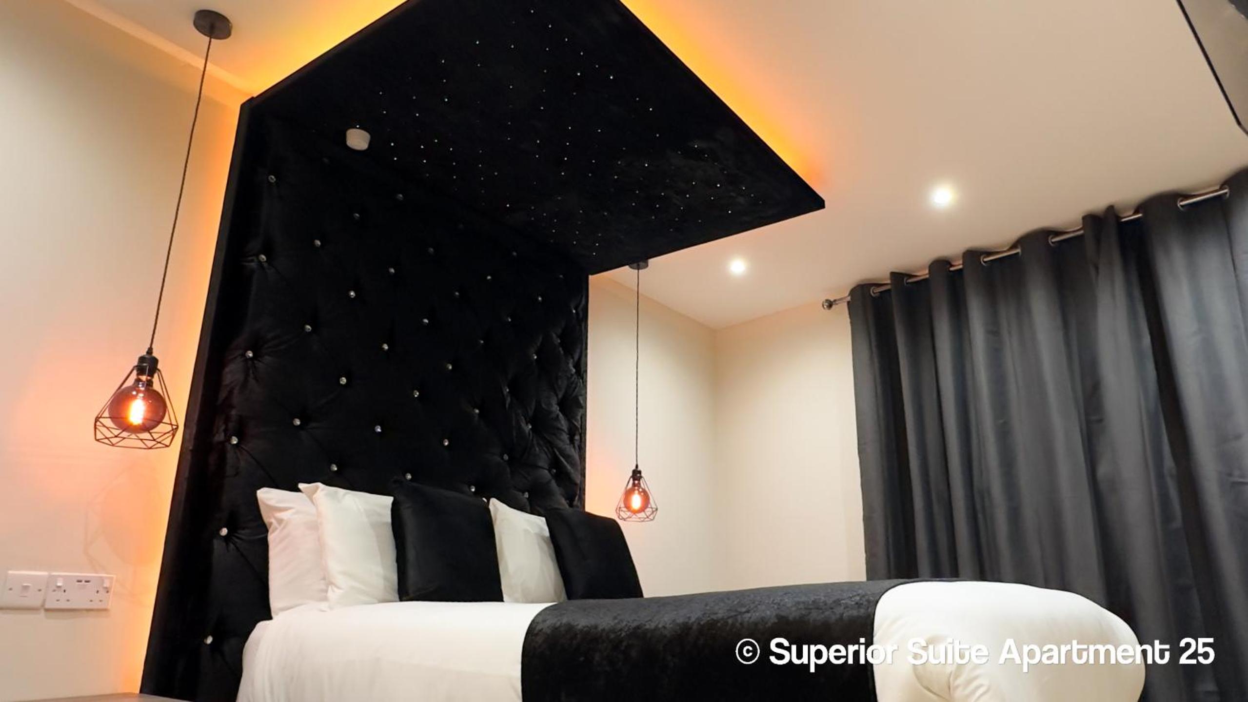 Superior Suite - Photo 2