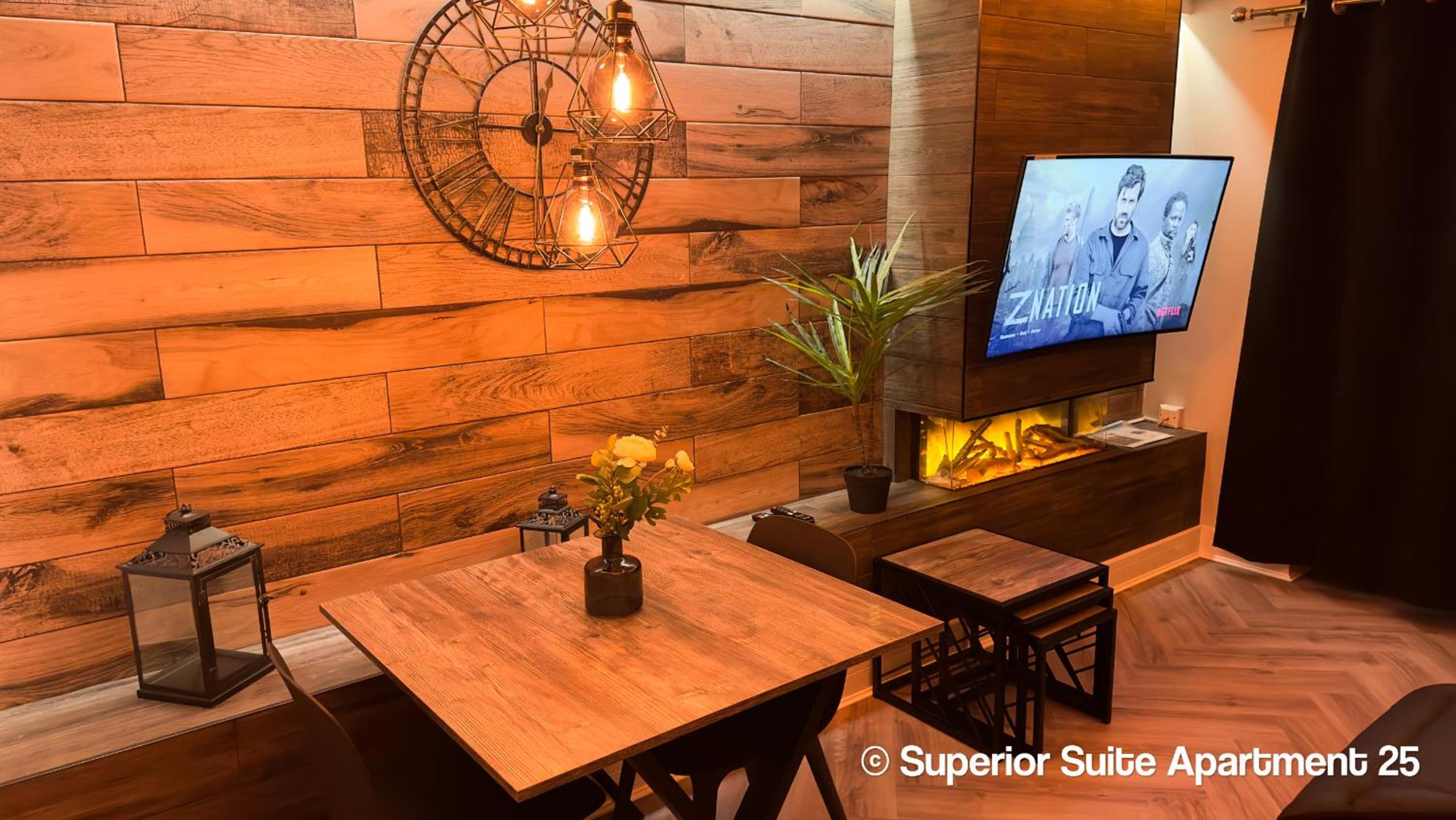 Superior Suite - Photo 16