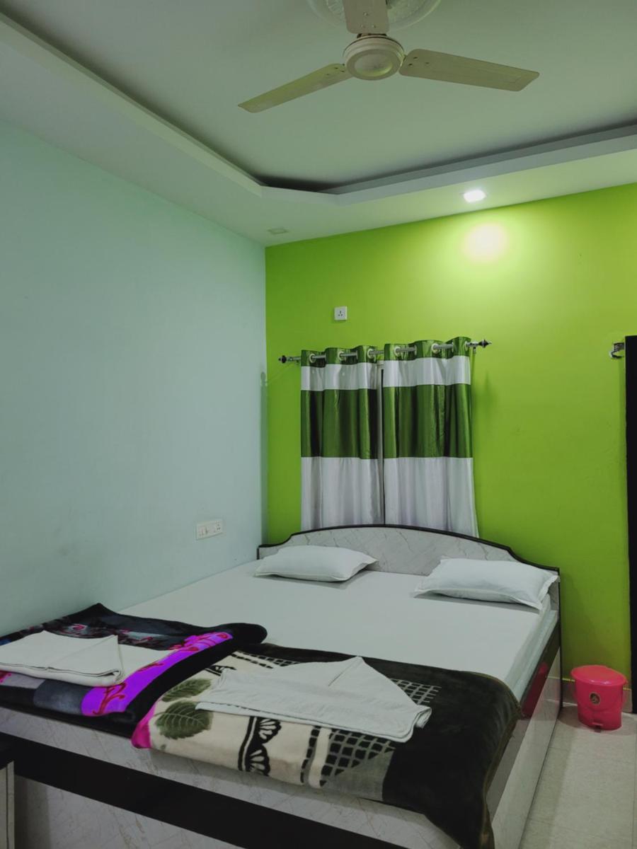 Standard Double Room with Fan photo 2