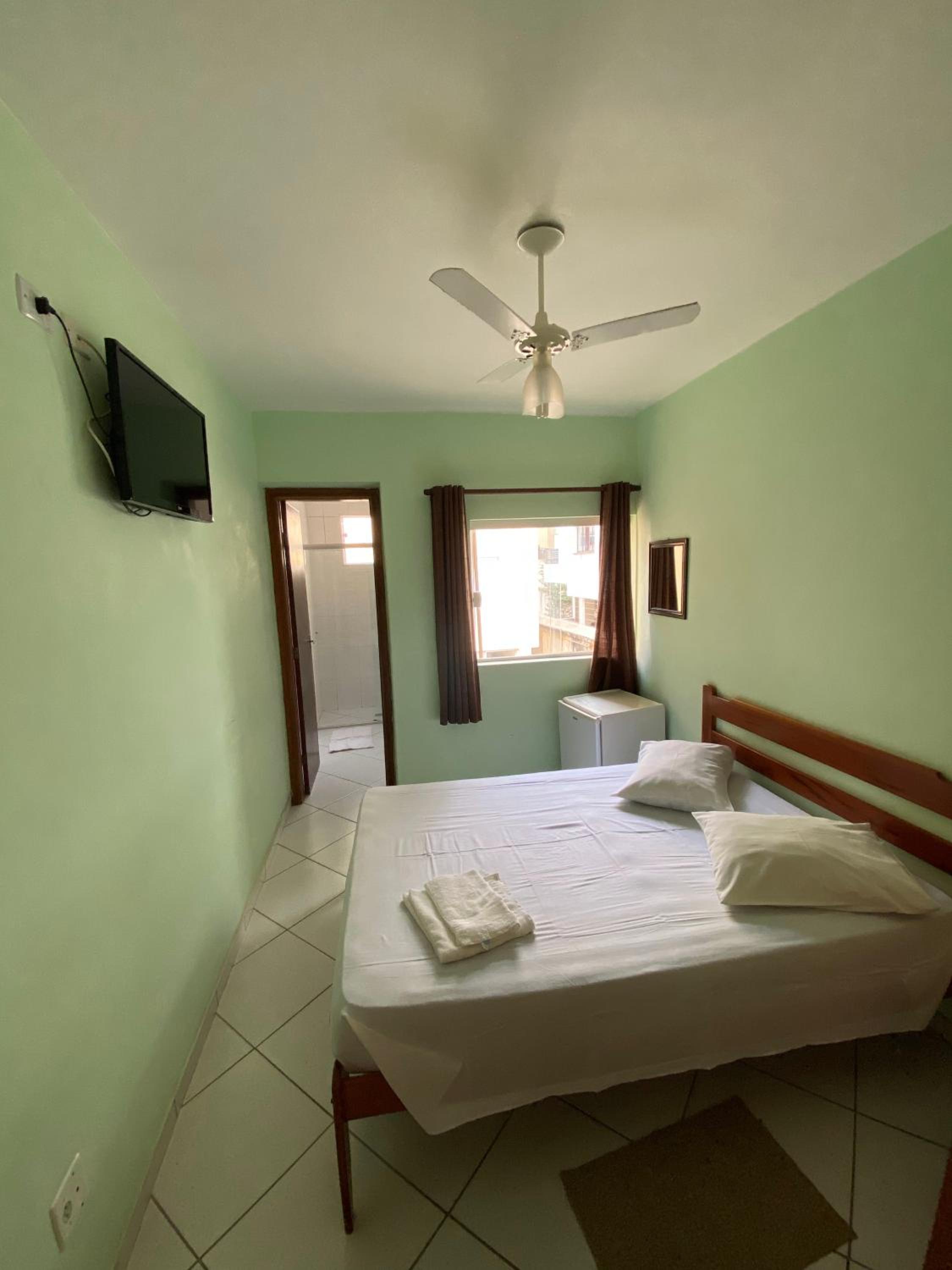 Suite - Photo 1