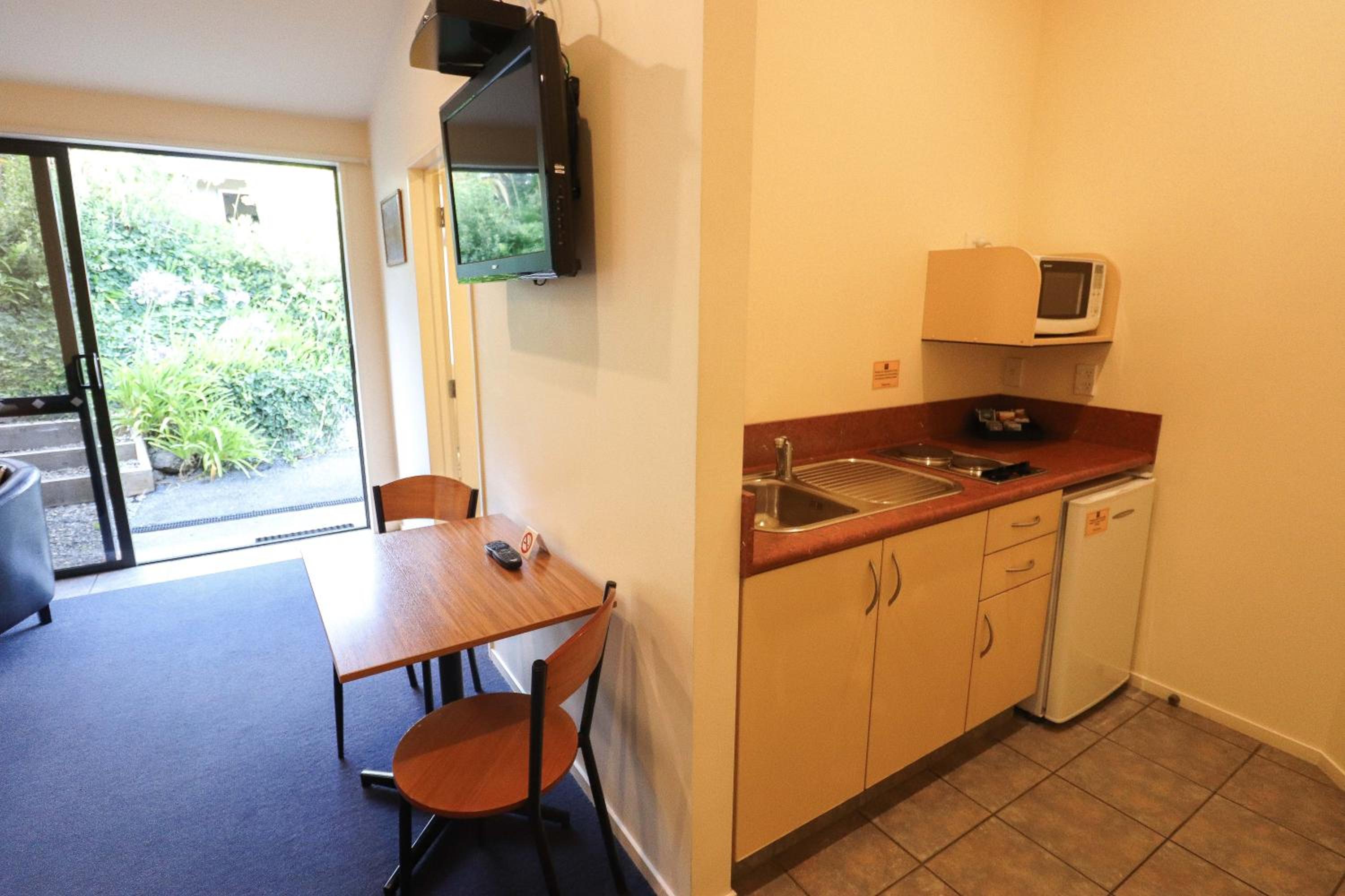 Deluxe Triple Room photo 3