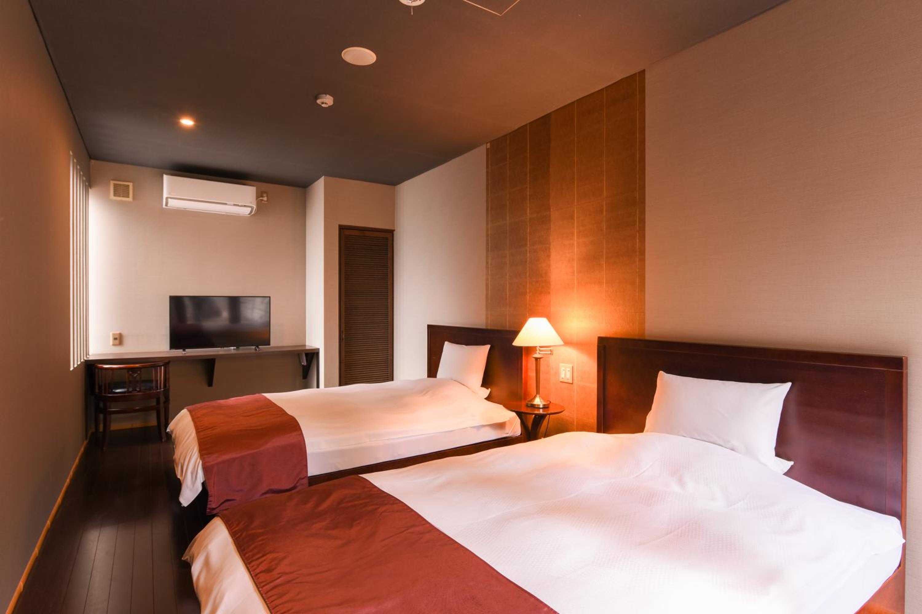 One-Bedroom Suite