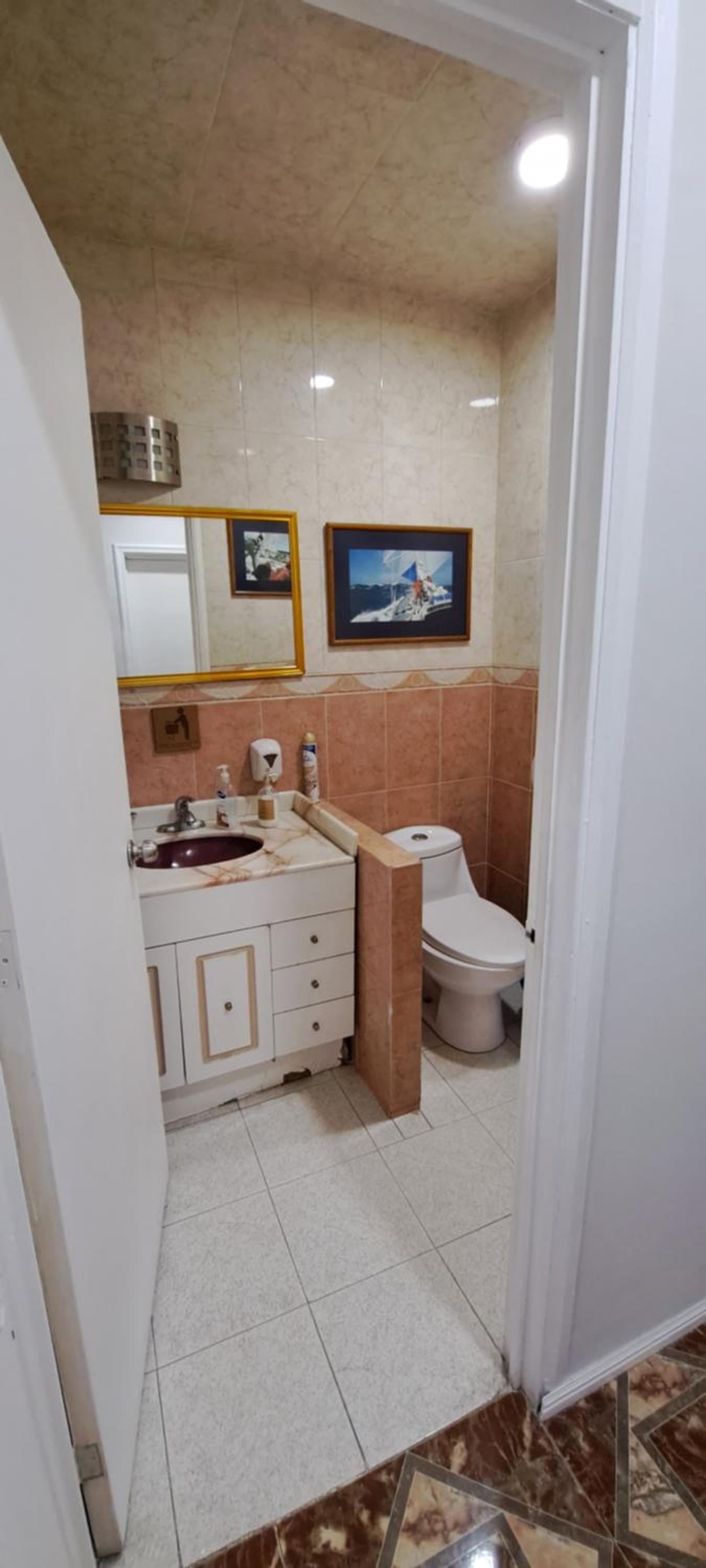Superior King Room - Photo 21