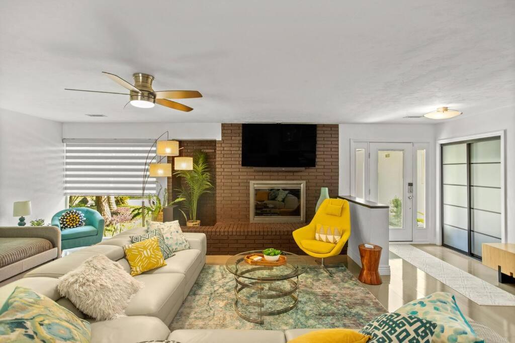Three-Bedroom House photo 2