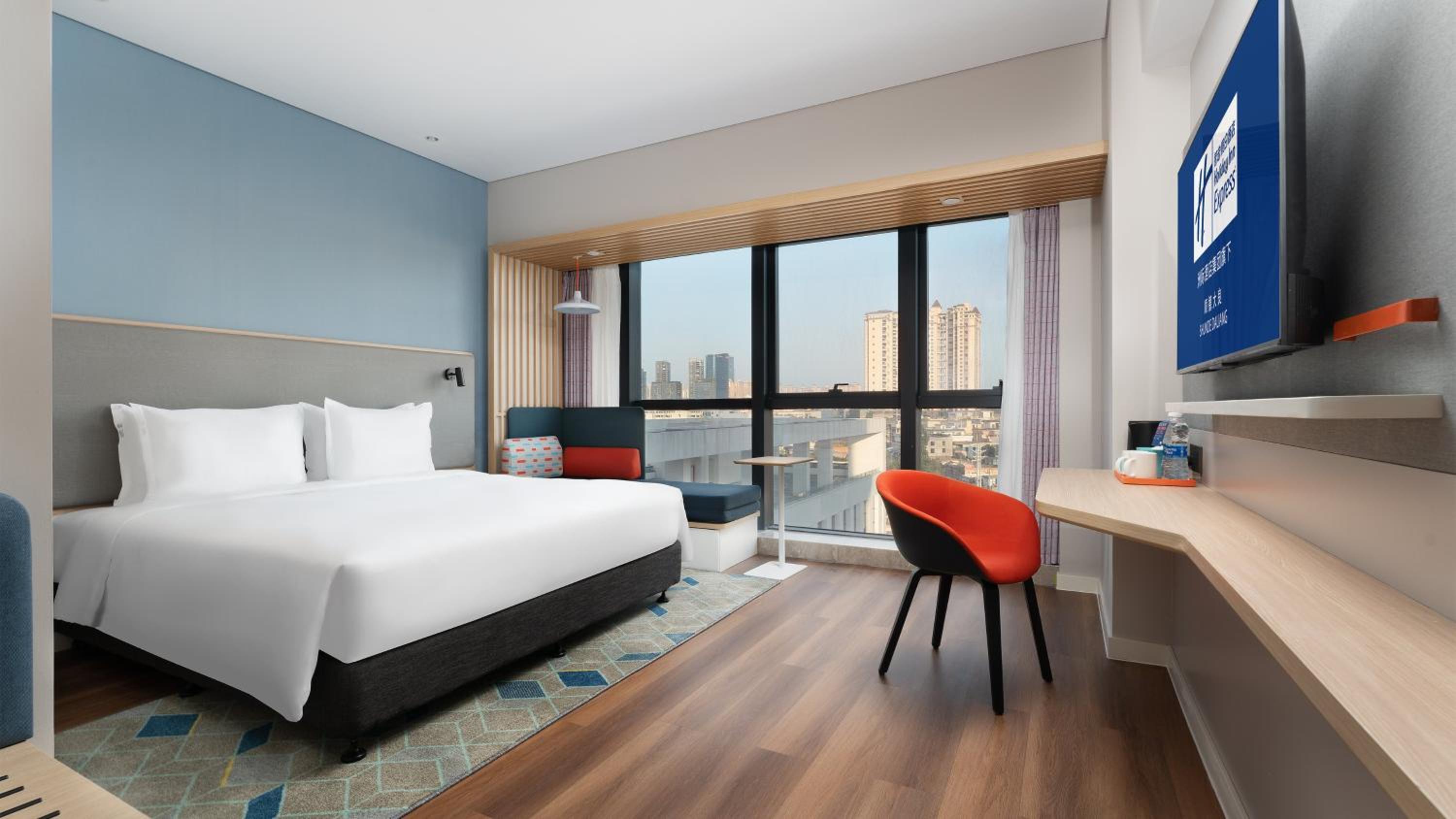 Standard King Room - Disability Access - Photo 2