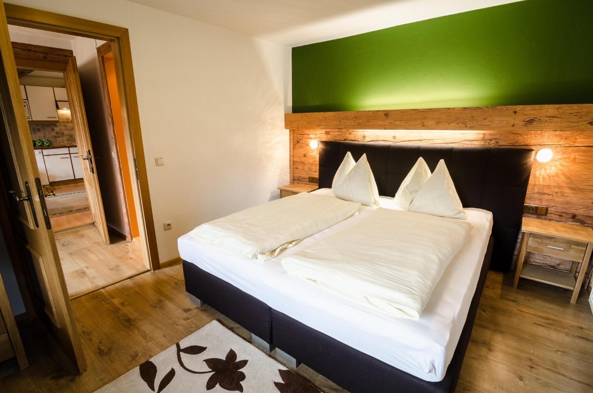 One-Bedroom Apartment with Balcony