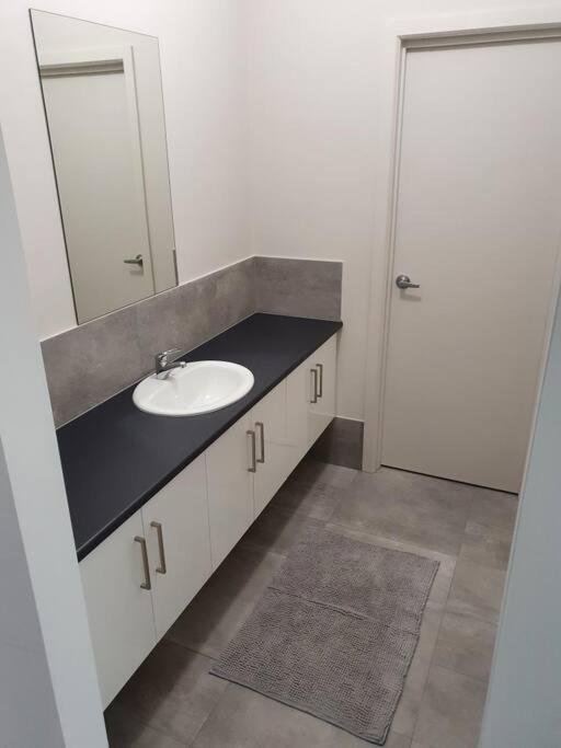 Four-Bedroom House photo 2