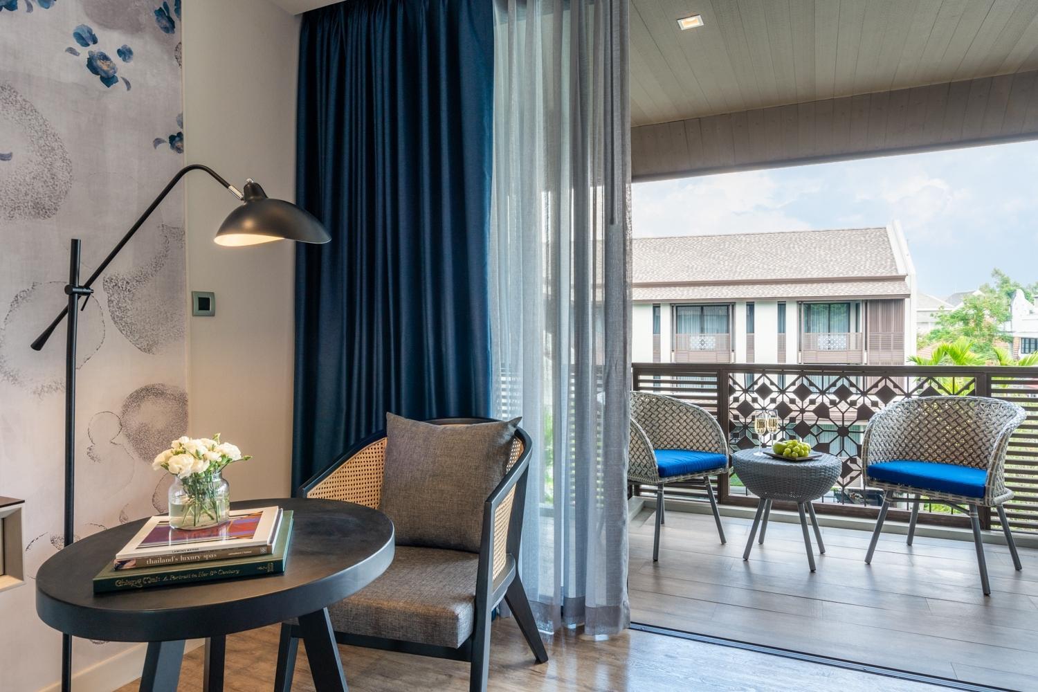 King Room with Balcony photo 3