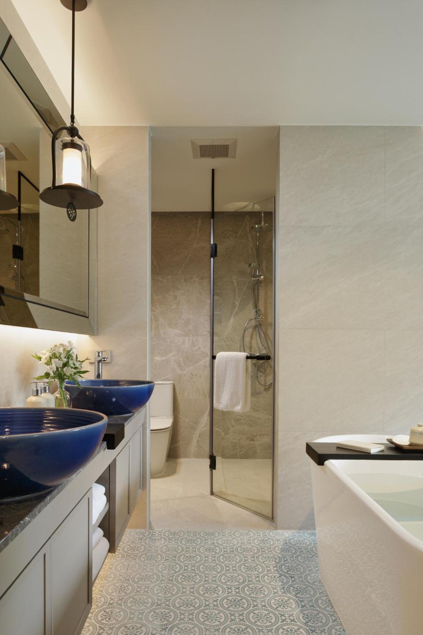 Pool Access Suite (Adult Only)