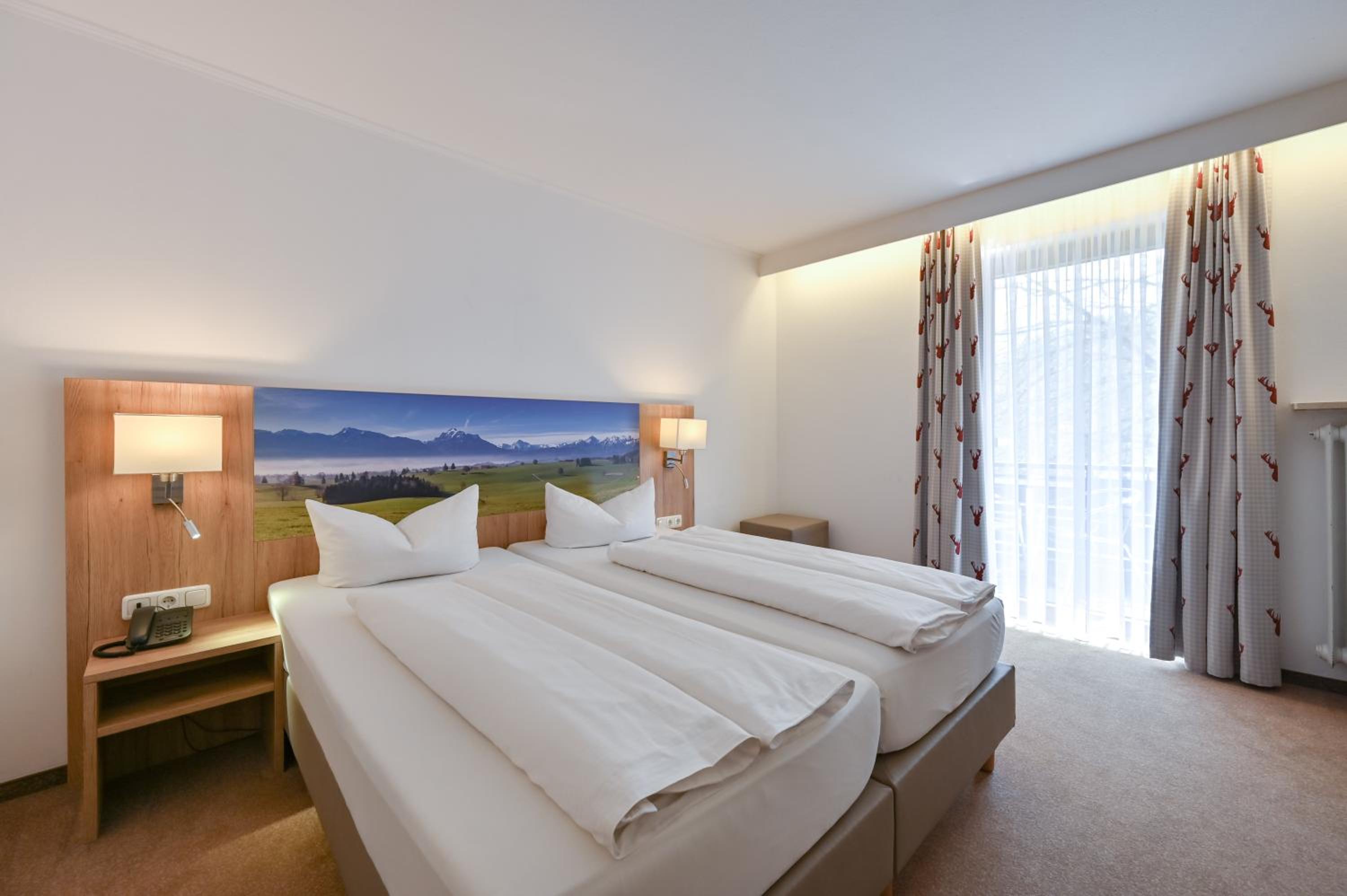 Double Room with Balcony - Photo 6