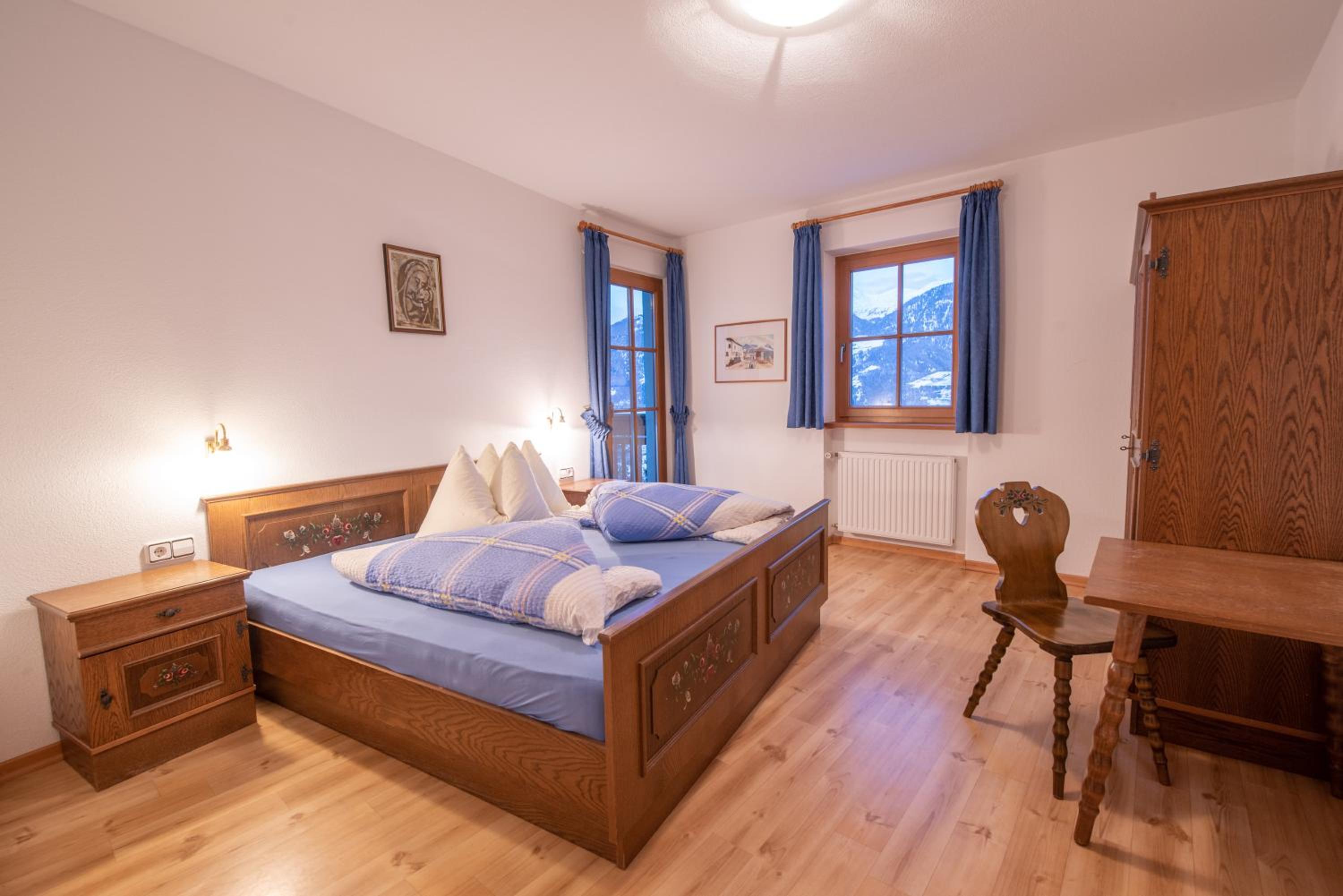 Two-Bedroom Apartment with Valley View photo 1