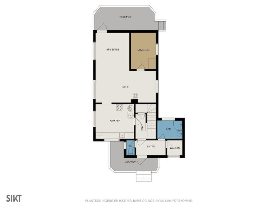 Five-Bedroom House photo 2