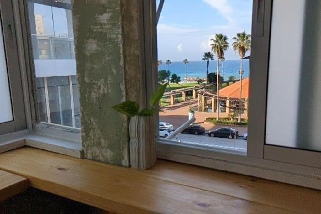 Apartment with Sea View photo 2