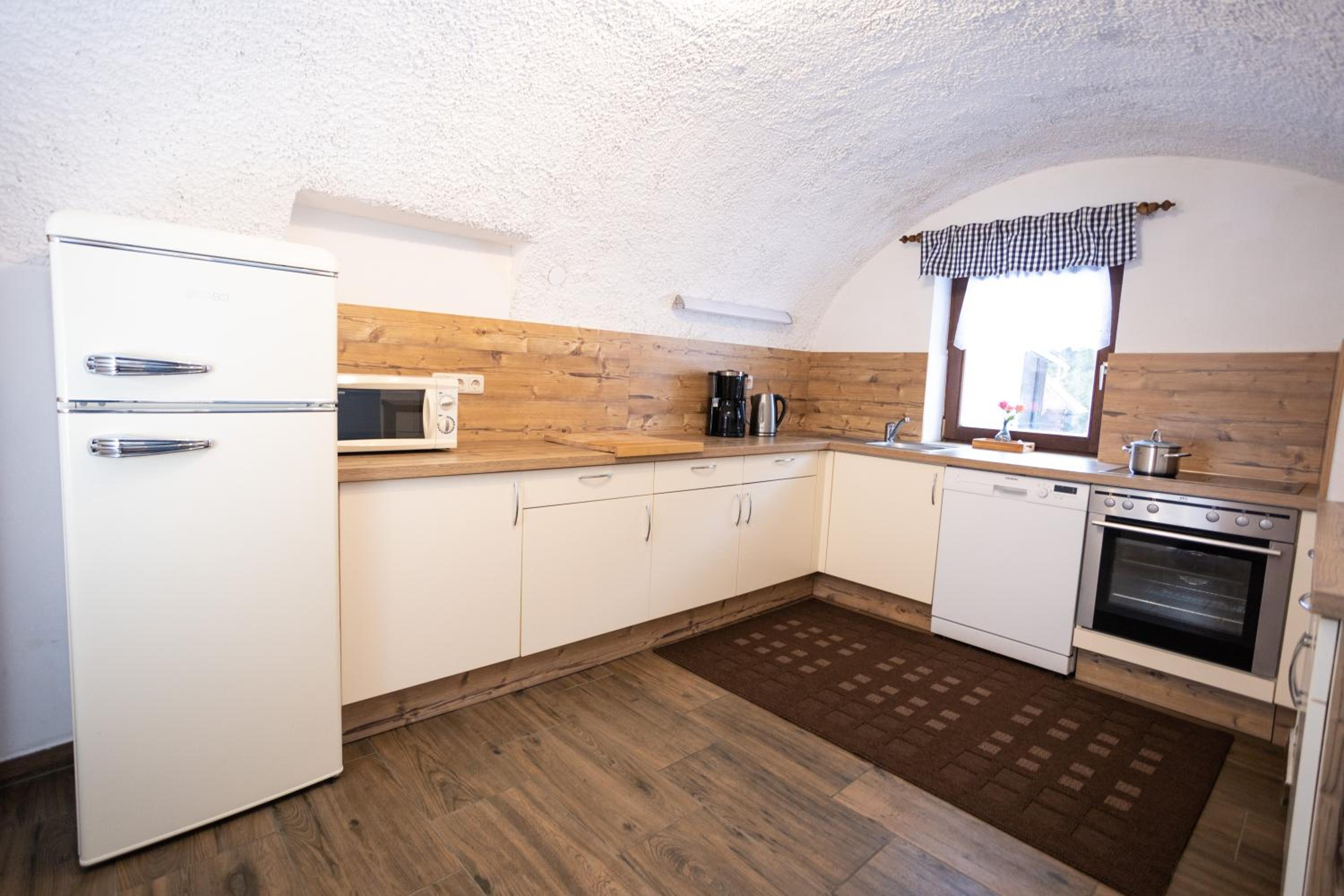Apartment (2-5 Adults) photo 3