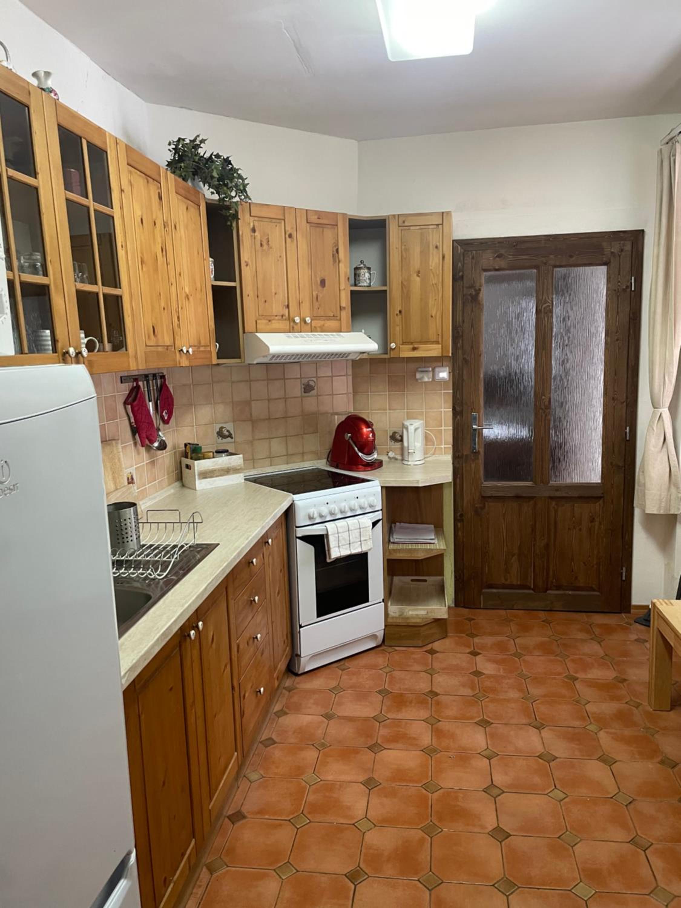 Apartment - Ground Floor photo 3