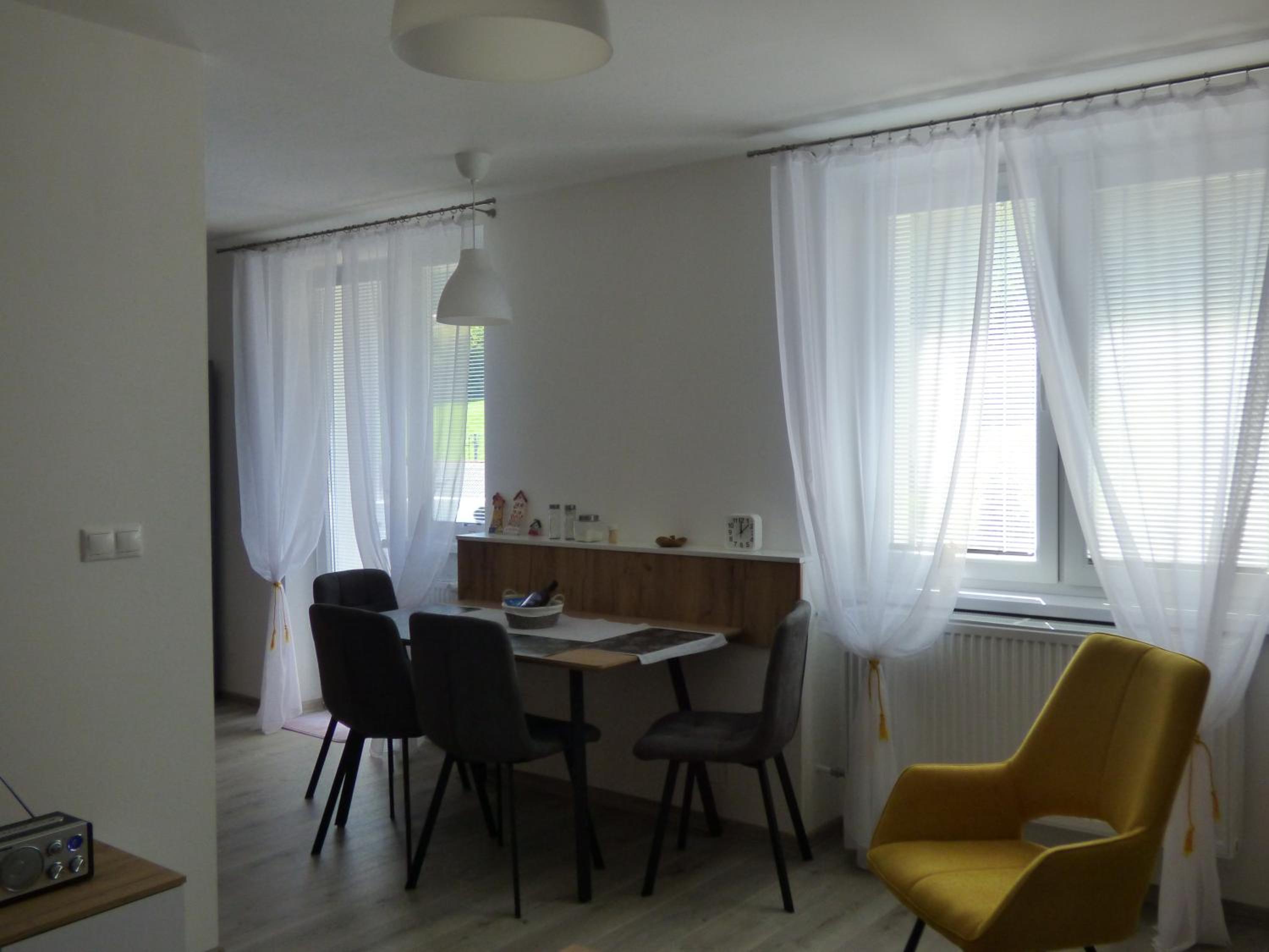 One-Bedroom Apartment - Photo 9