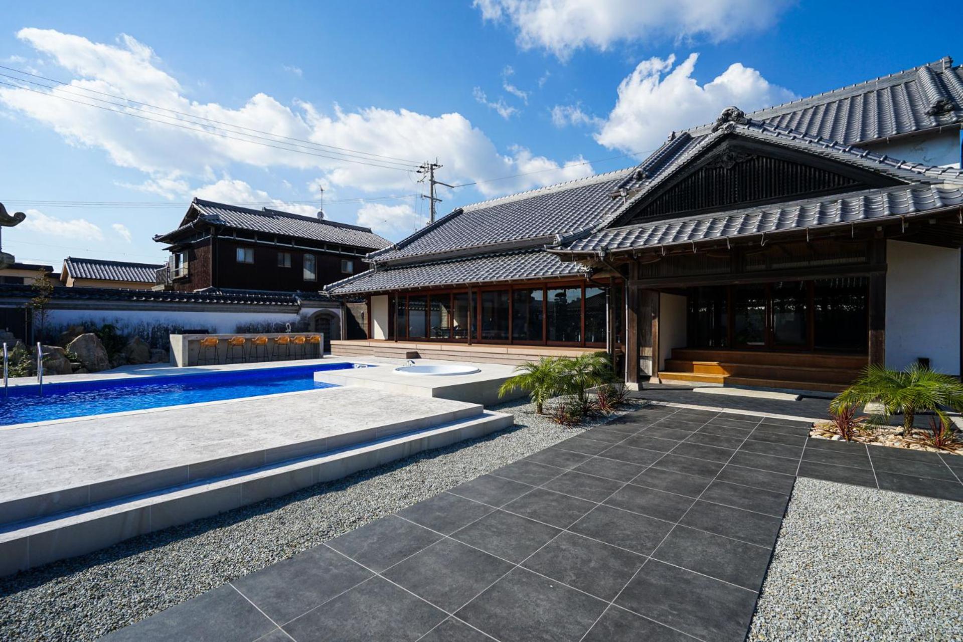 Villa with Private Pool - Photo 42