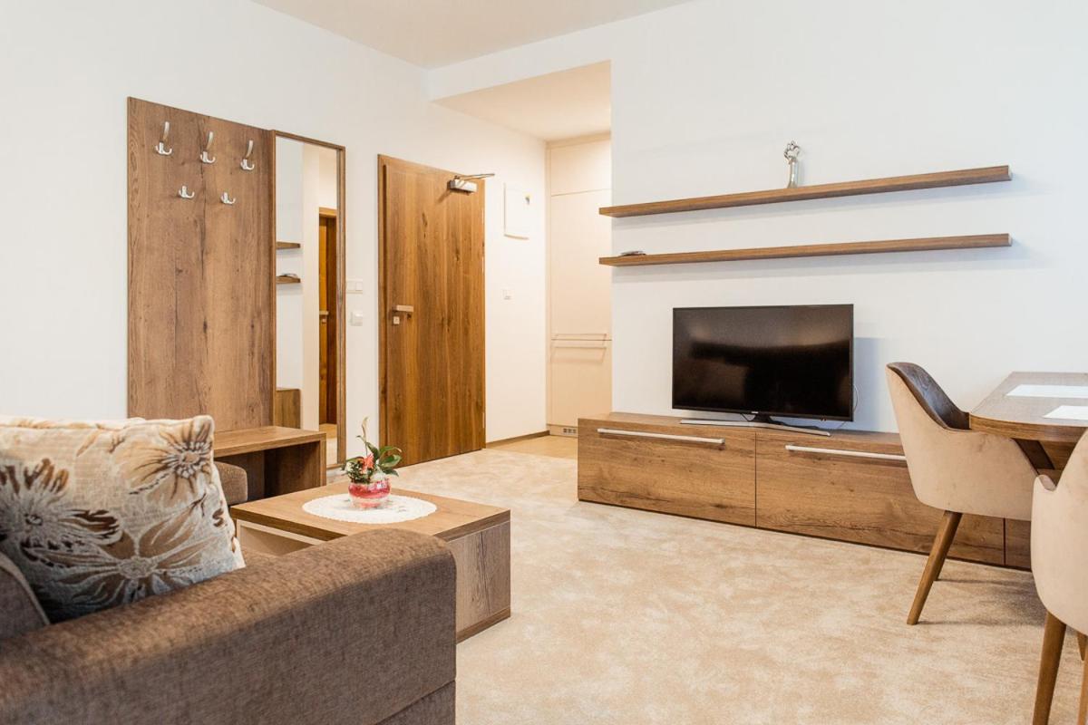 Apartment - Ground Floor photo 3