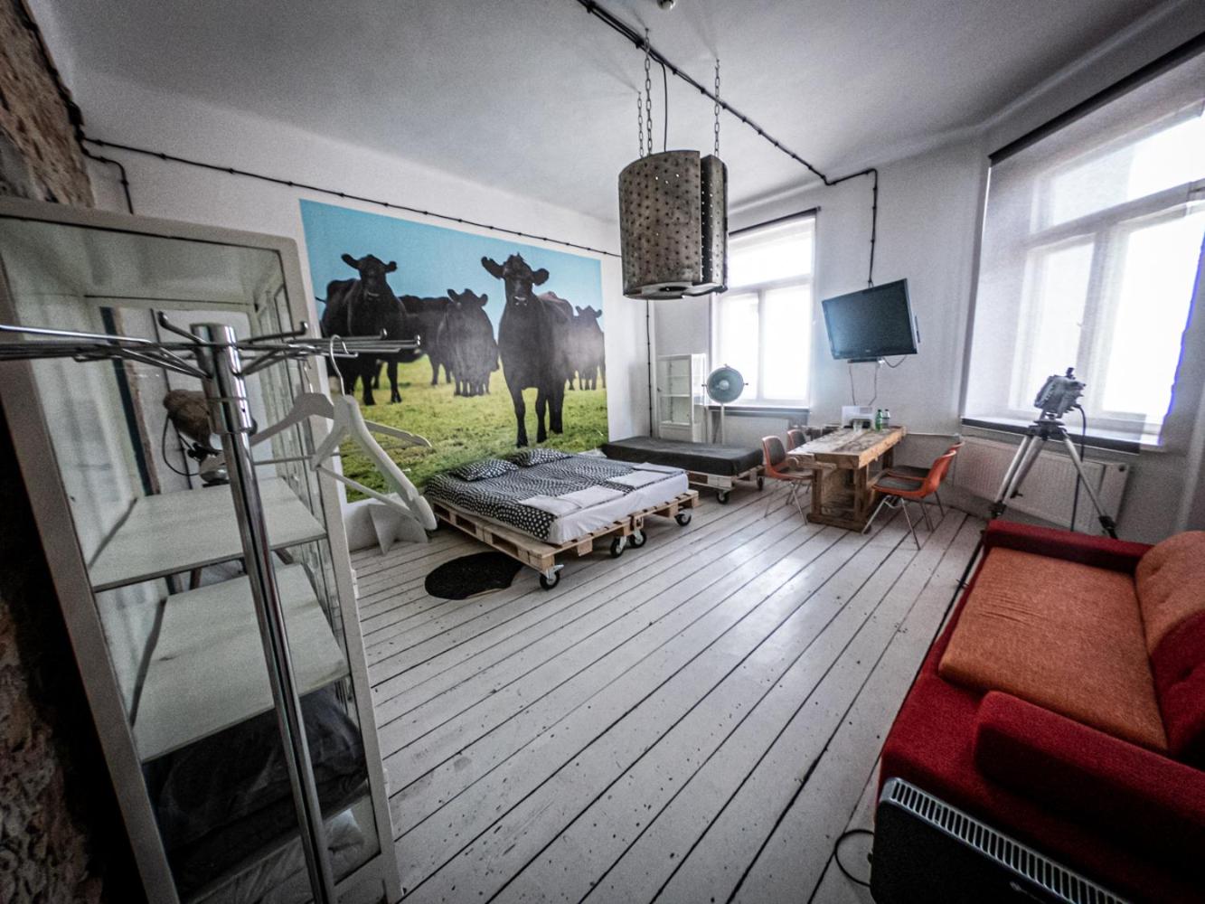 Double or Twin Room with Private Bathroom photo 3