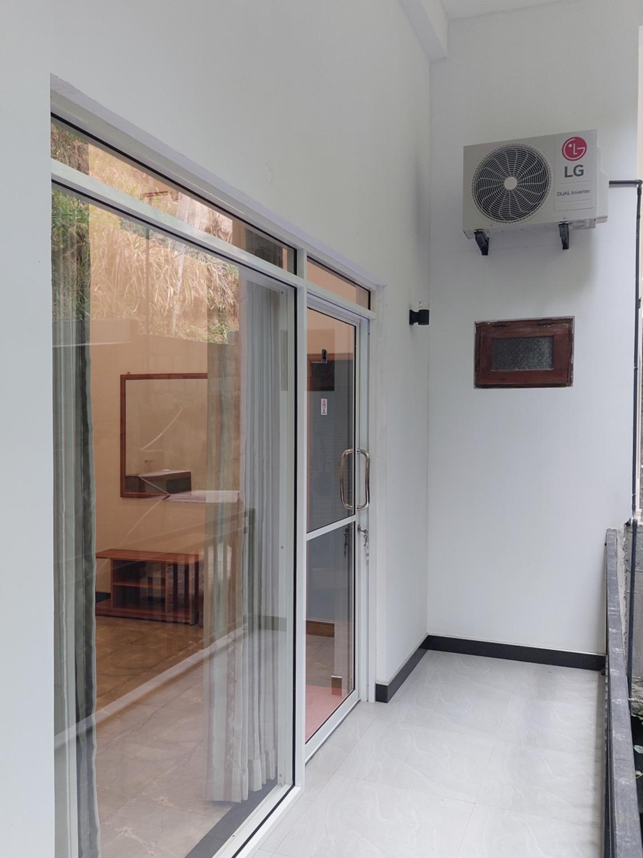 Budget Double Or Twin Room photo 2