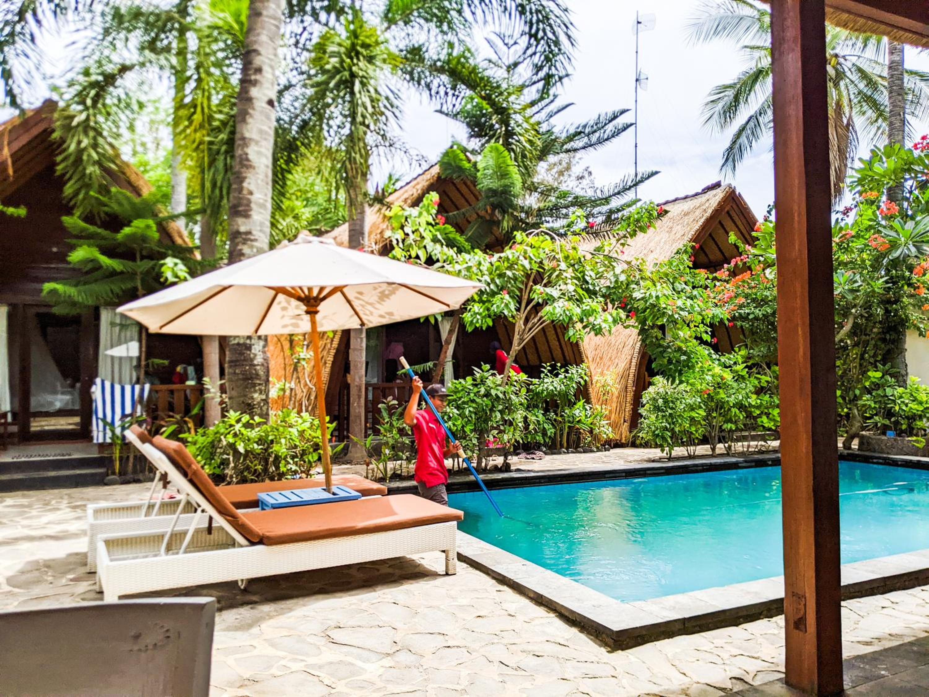 Bungalow - Pool Side photo 2