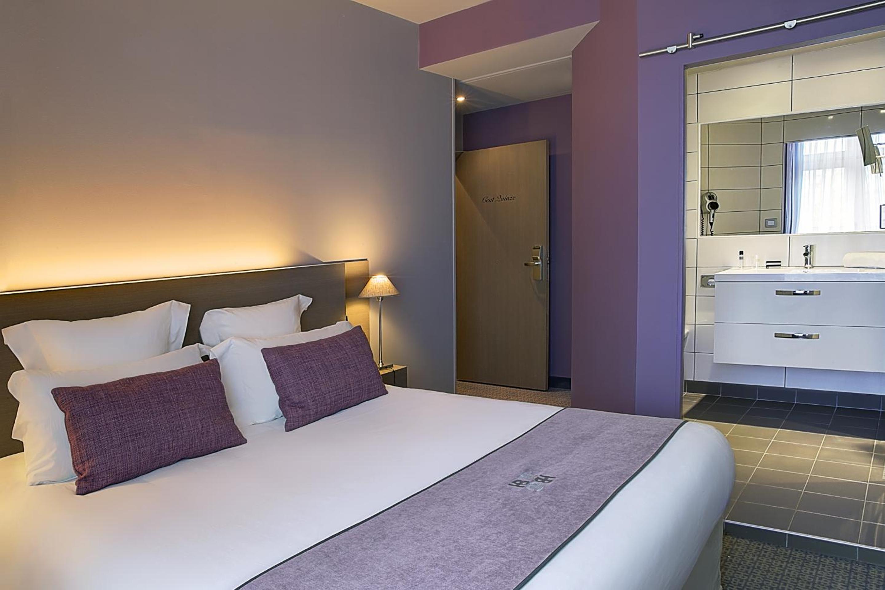 Comfort Queen Room - Non-Smoking  - Photo 6