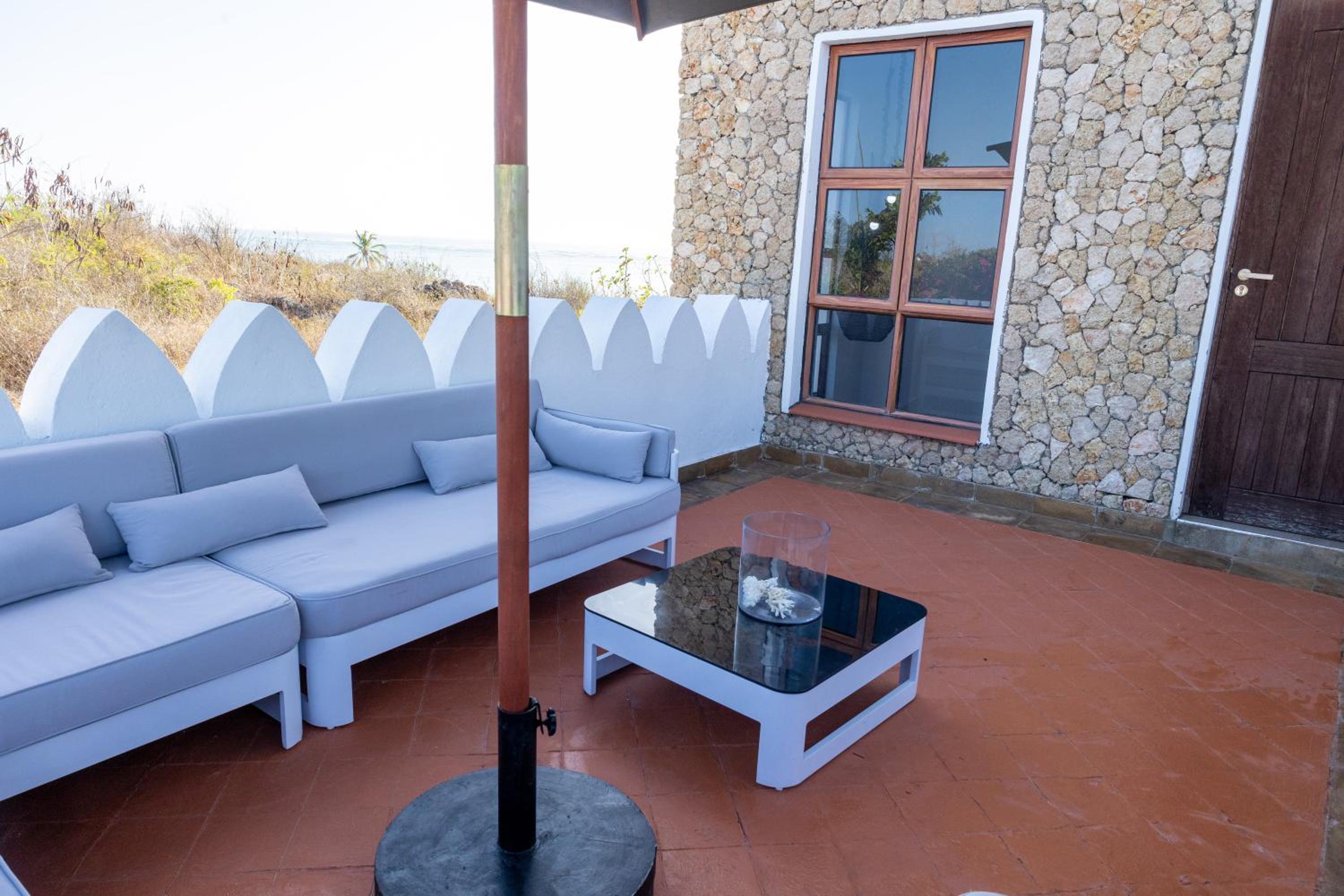 One-Bedroom Villa - Photo 2