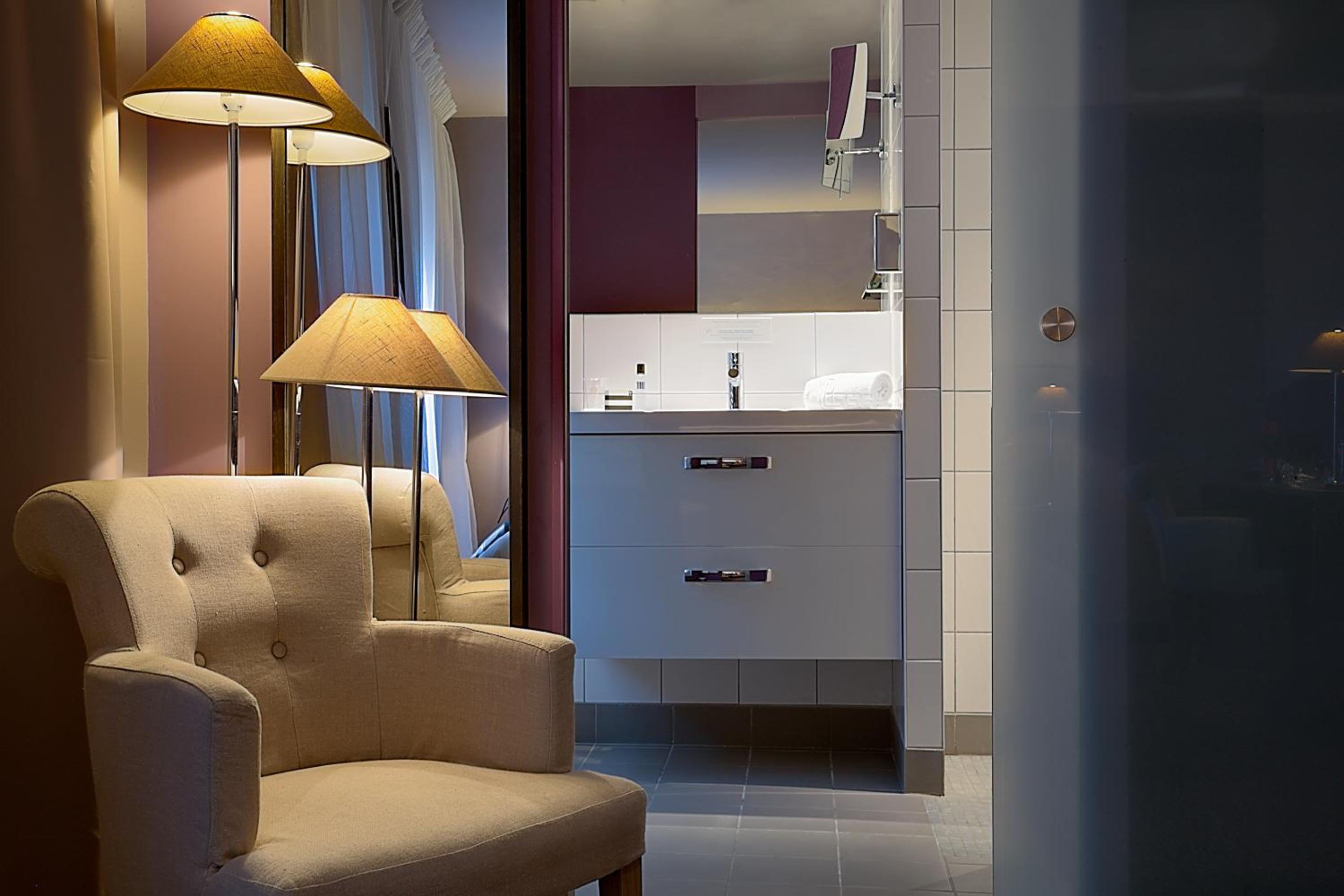 Comfort Queen Room - Non-Smoking  - Photo 3