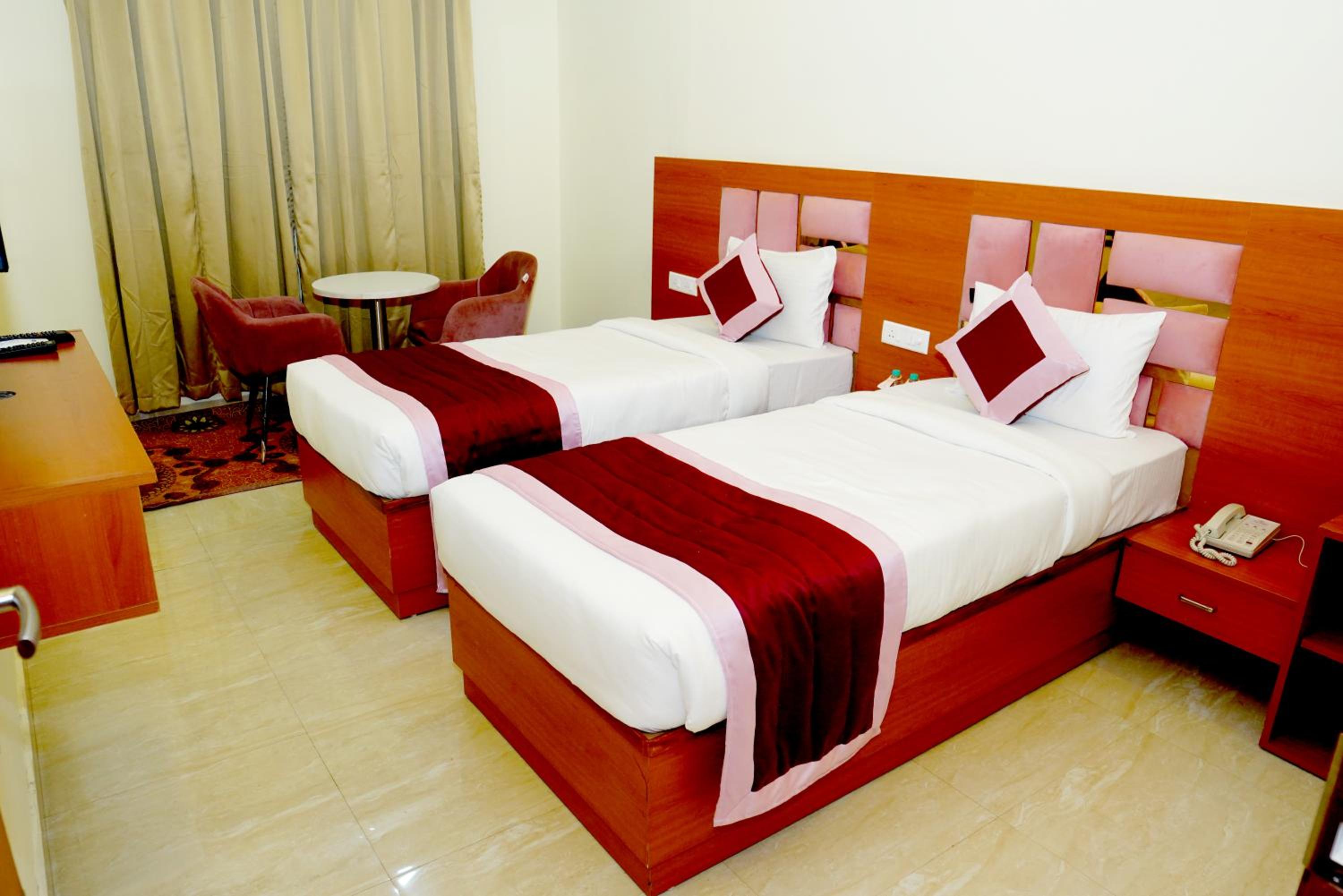 Double or Twin Room - Photo 1