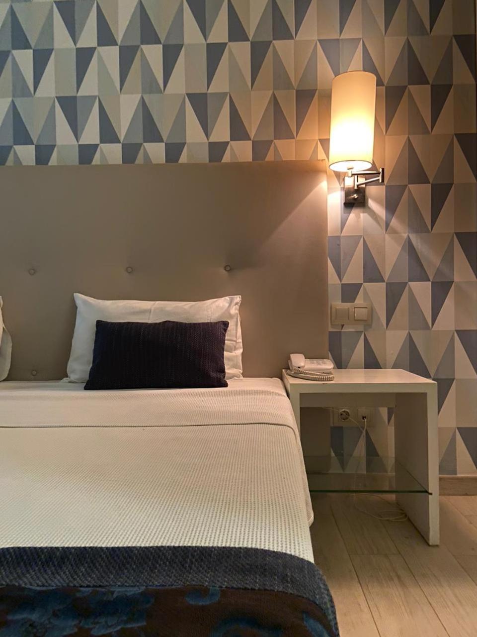 Superior Double or Twin Room - Photo 7