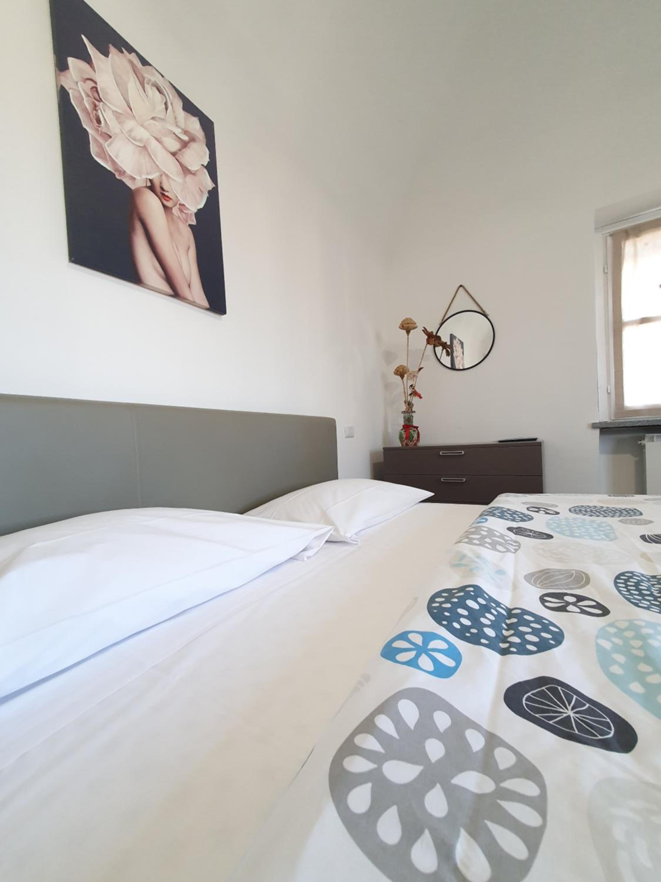 Apartment - Photo 2