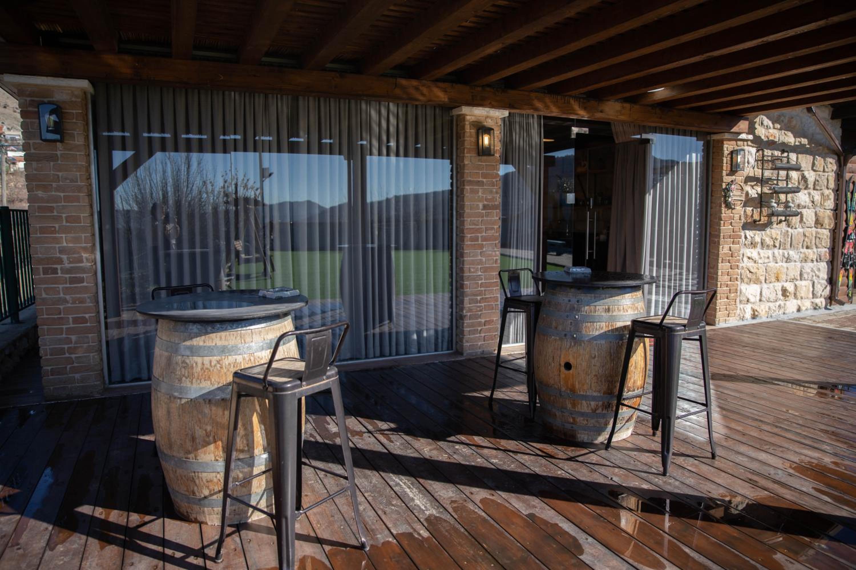 King Suite - Photo 18