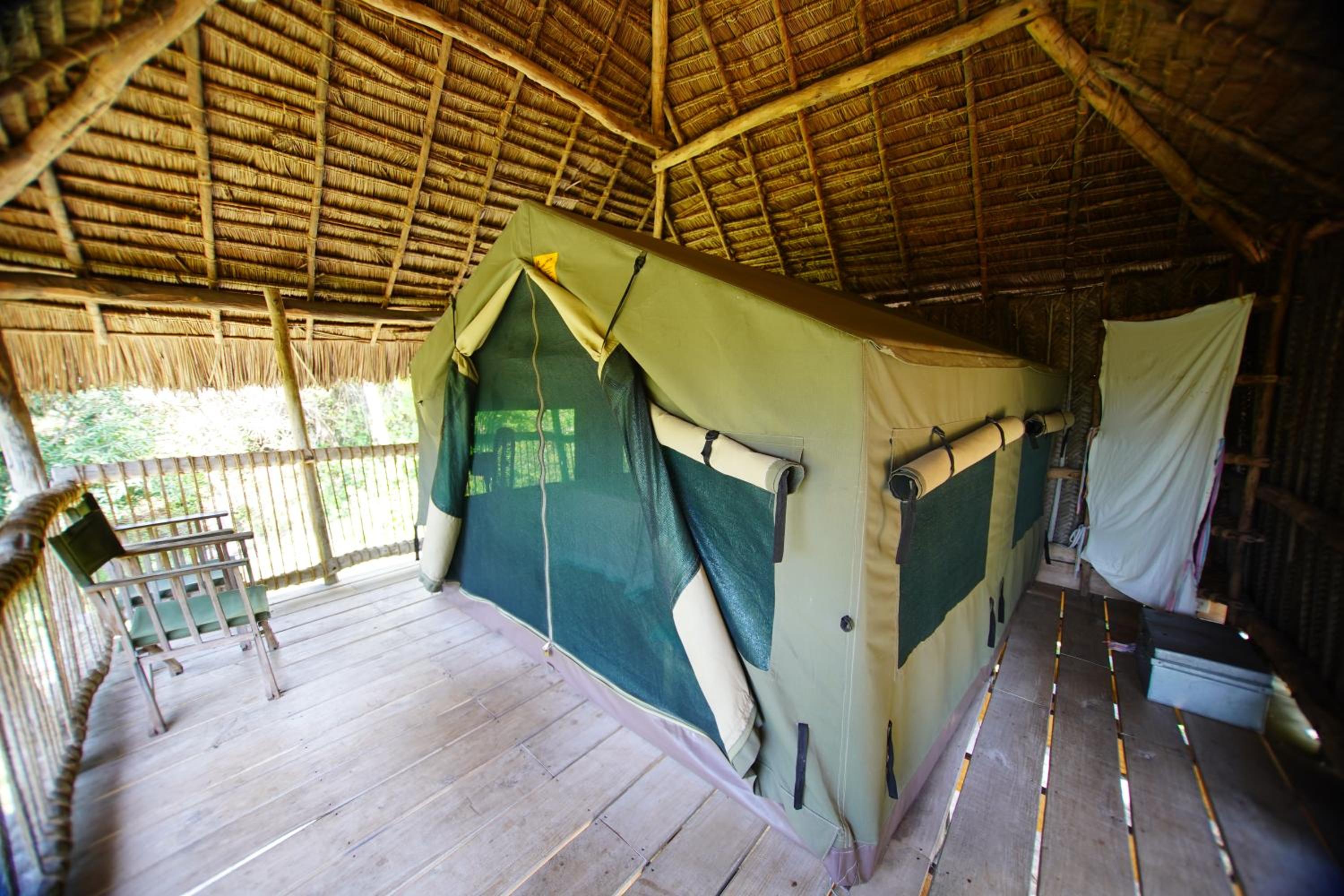 Bungalow with Sea View - Photo 1