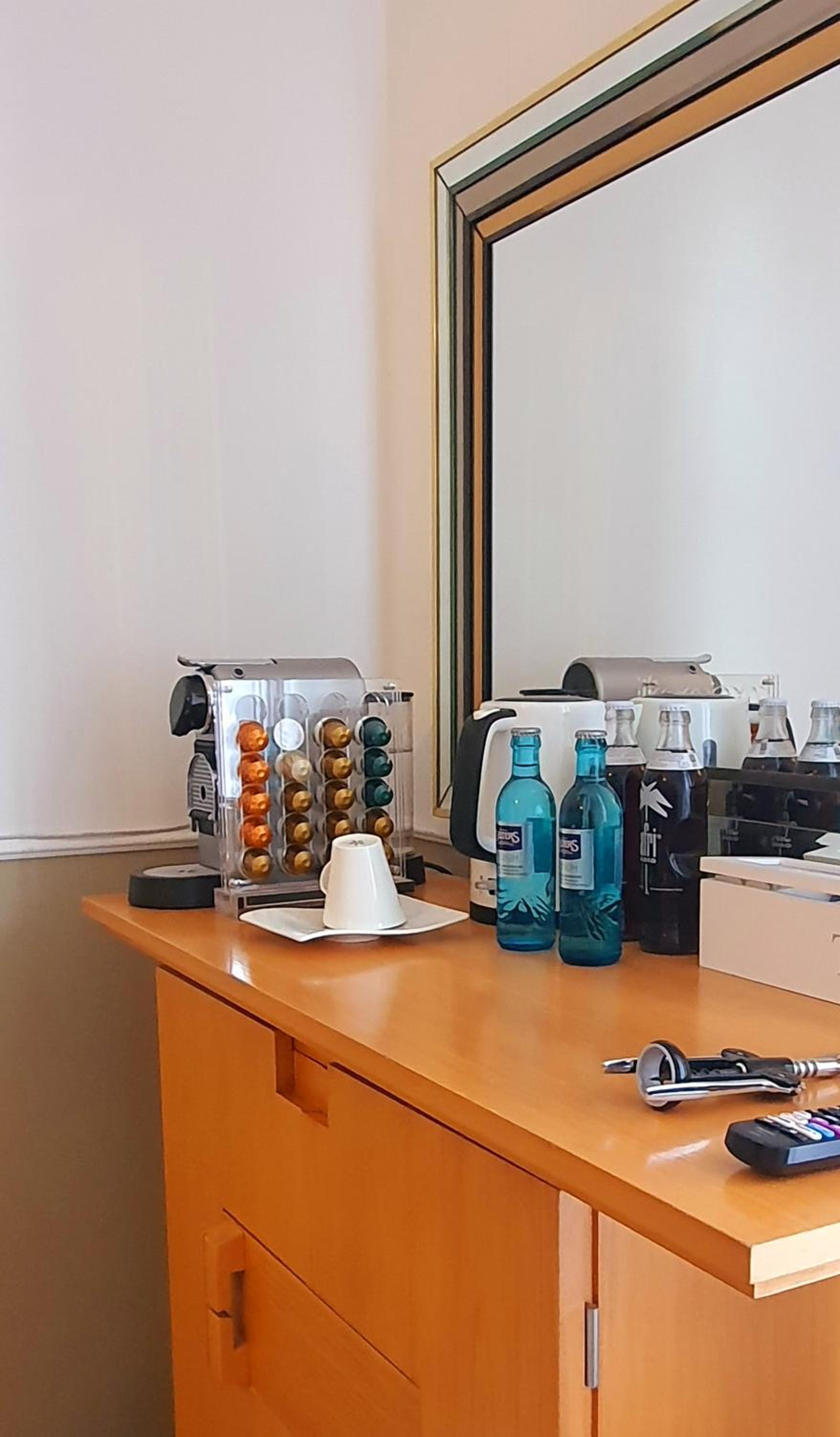 Budget Double Room - Photo 17