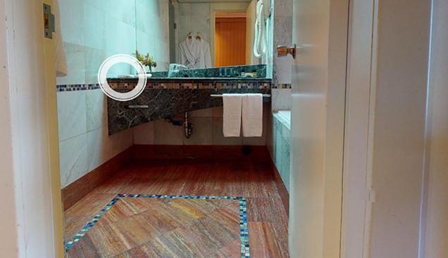 Standard Room Triple (3 Adults) - Photo 4