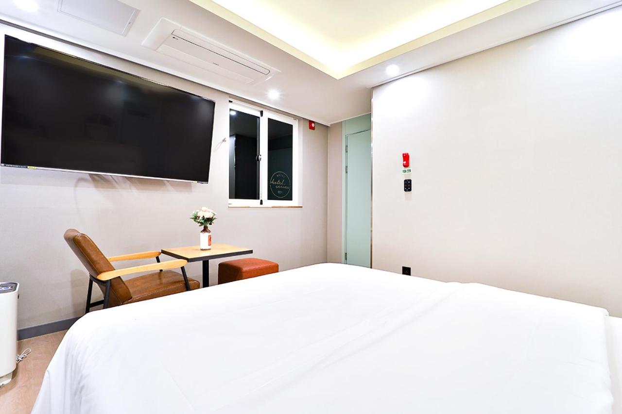 Standard Double Room - Photo 3