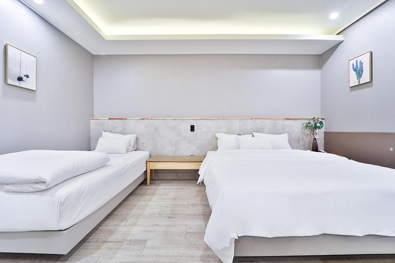 Family Suite Room - Photo 6