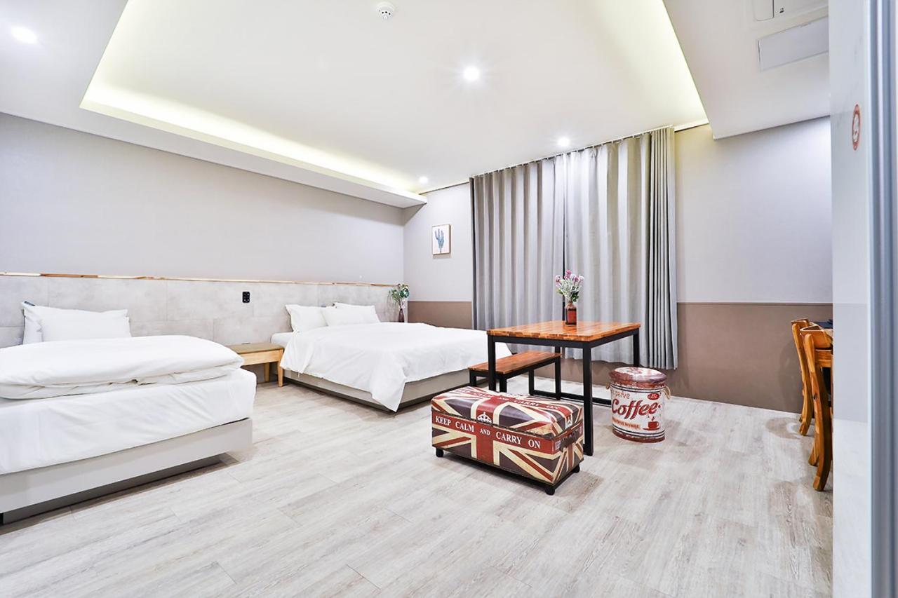 Family Suite Room - Photo 1