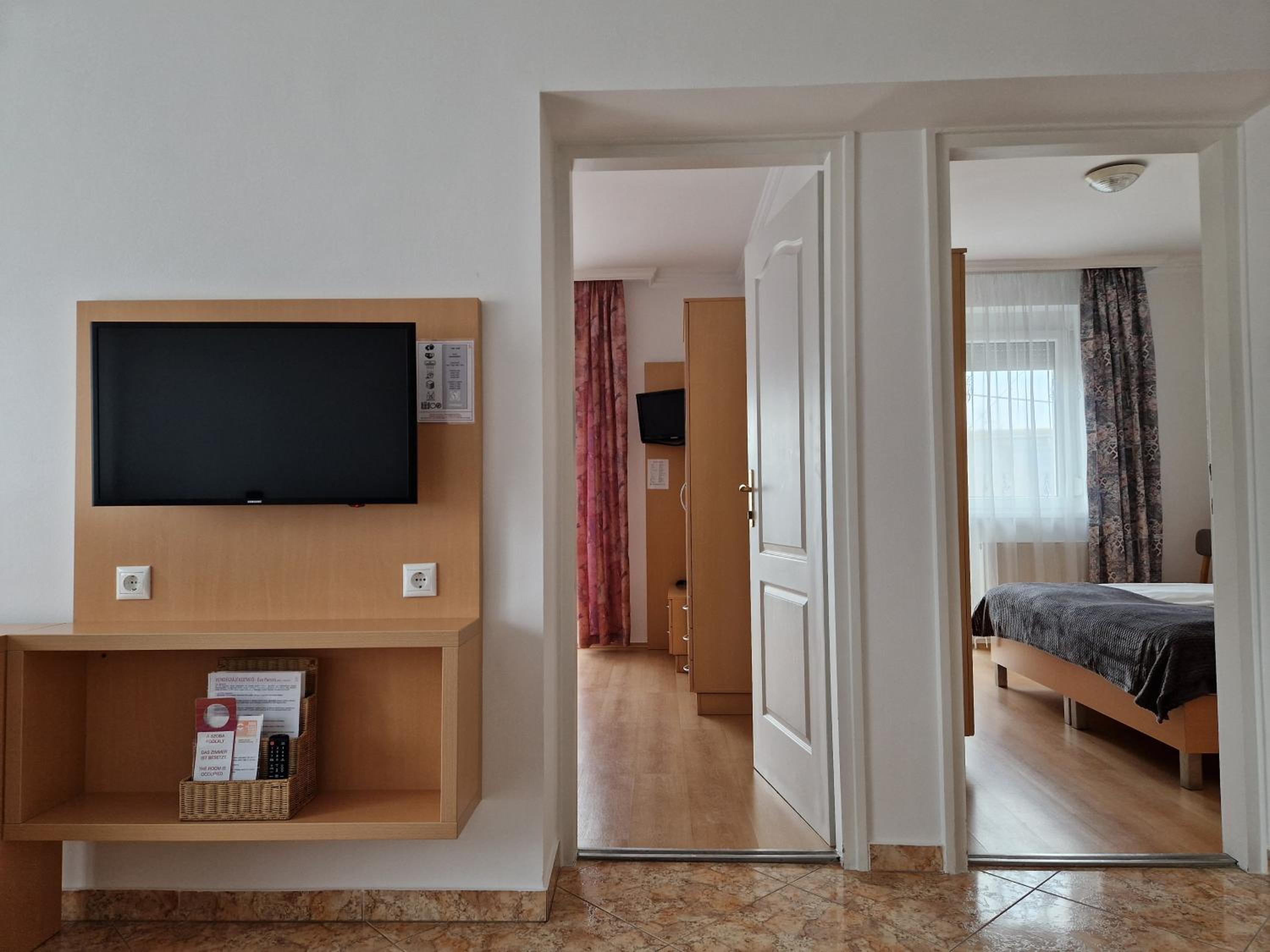 Family Suite photo 3