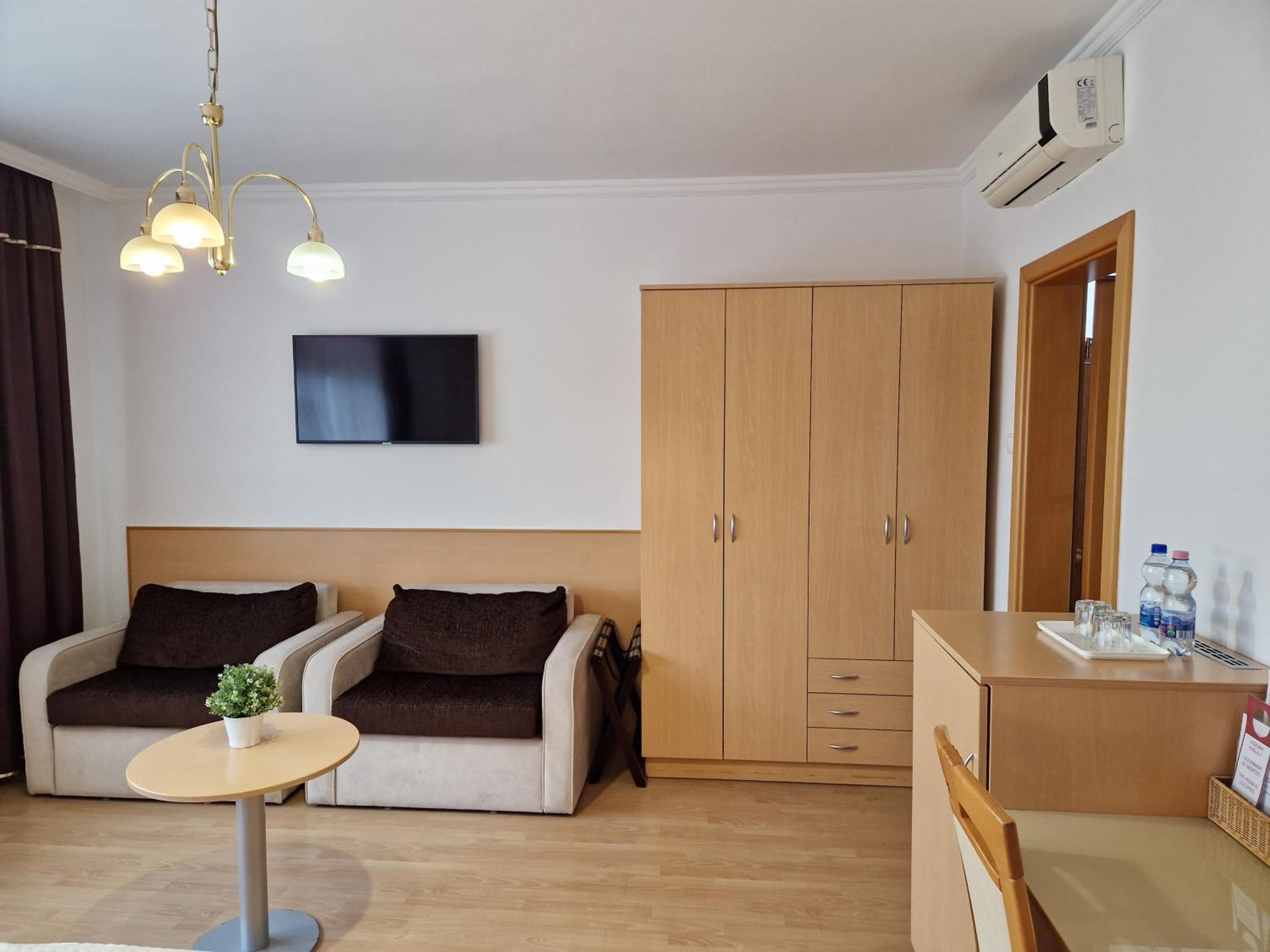 Comfort Quadruple Room - Photo 7