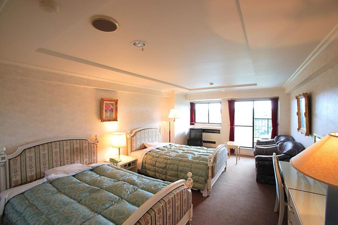Twin Room with Mountain View - Smoking