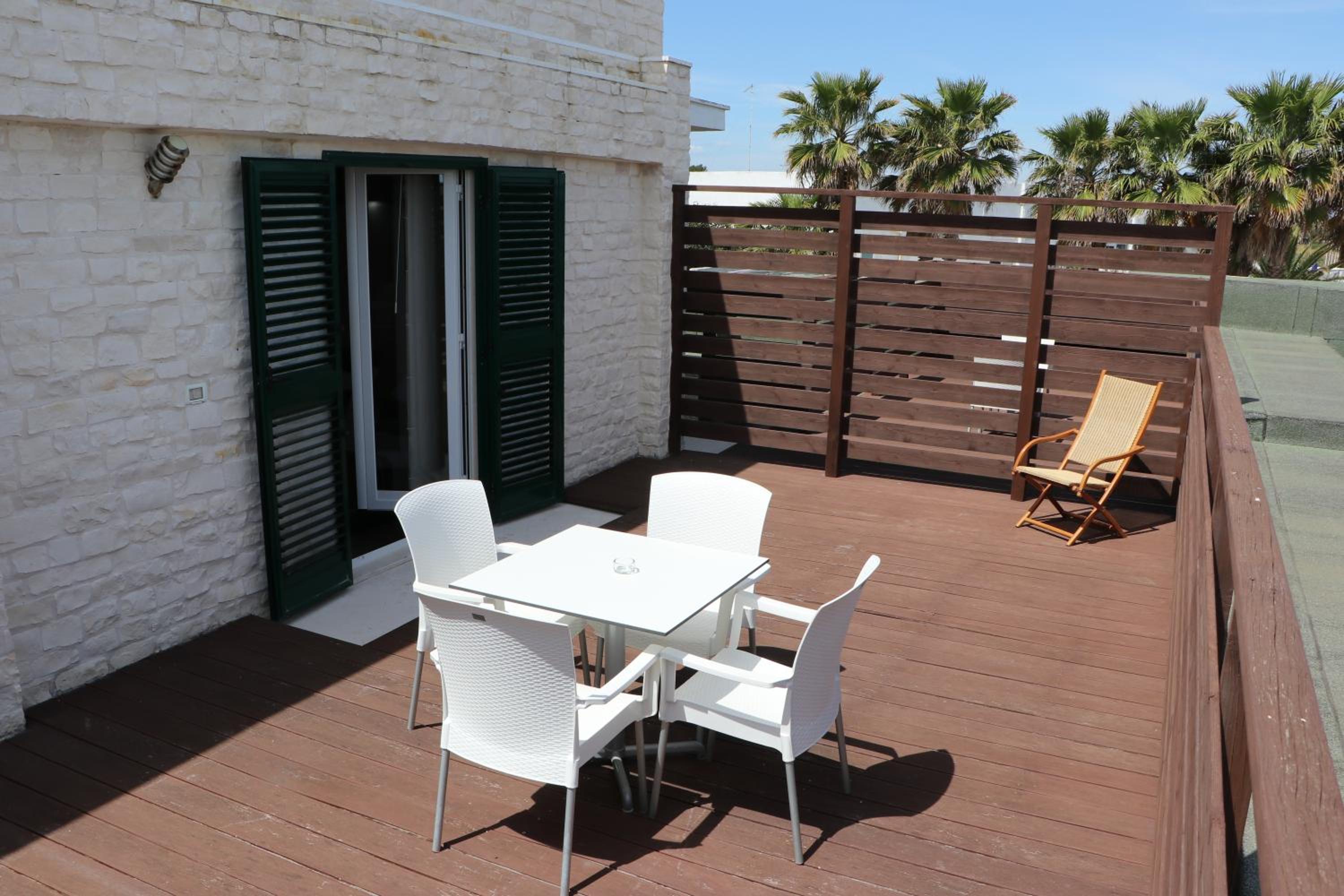 Deluxe Double Room with Sea View photo 2