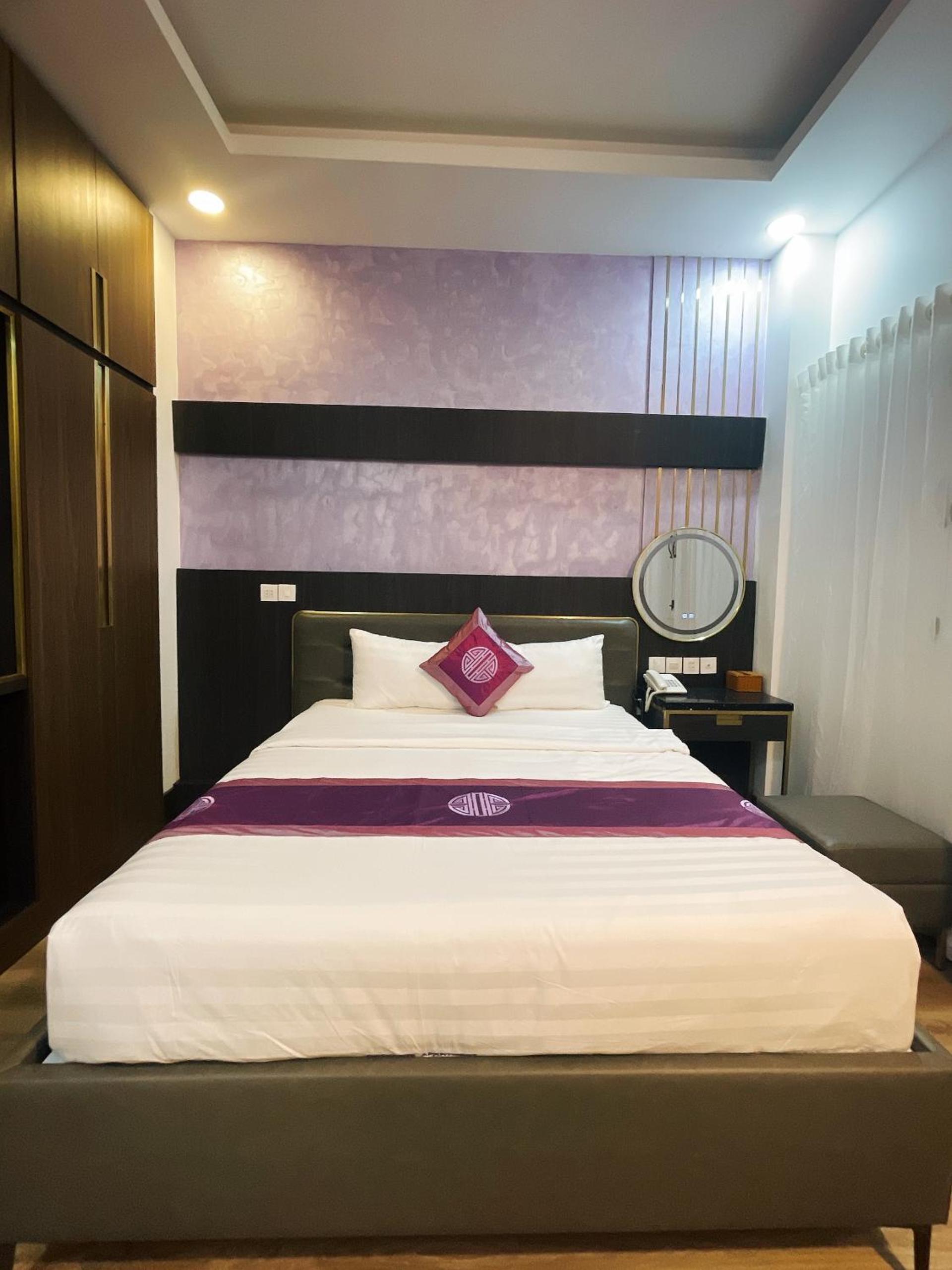 Junior Suite with Balcony